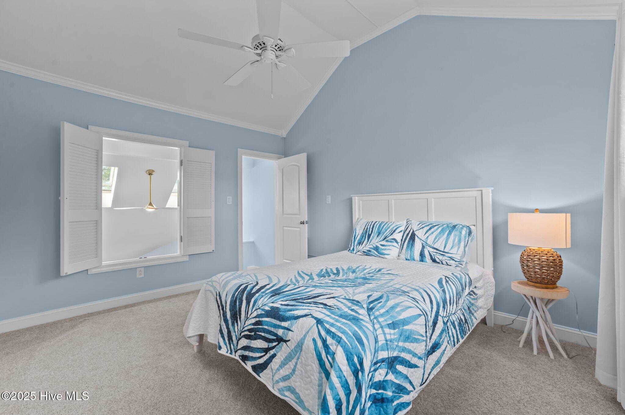 110 Forecastle Court Property Photo 32