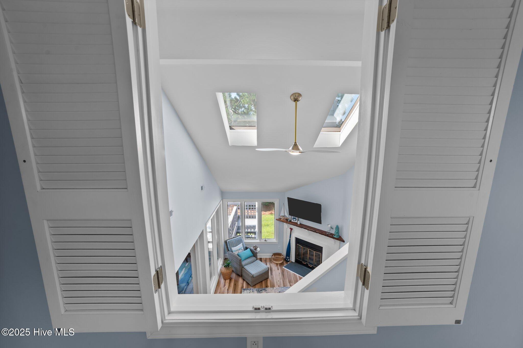 110 Forecastle Court Property Photo 37