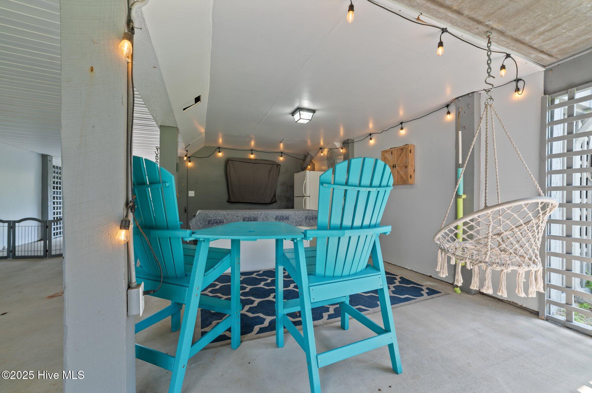 110 Forecastle Court Property Photo 41