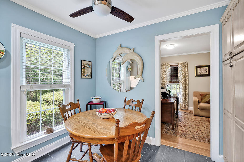 693 River Road Property Photo 14