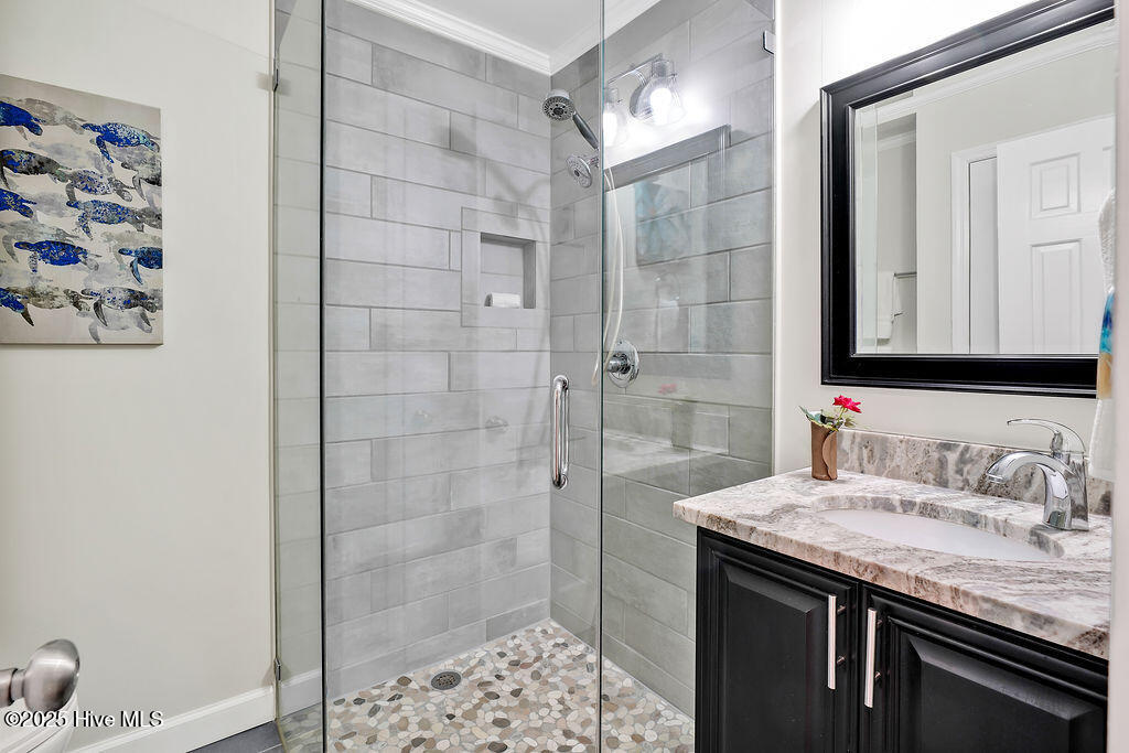 693 River Road Property Photo 23