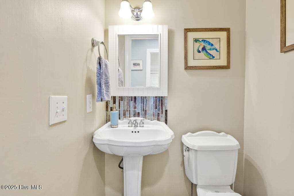 693 River Road Property Photo 31