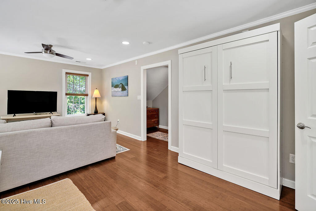 693 River Road Property Photo 37