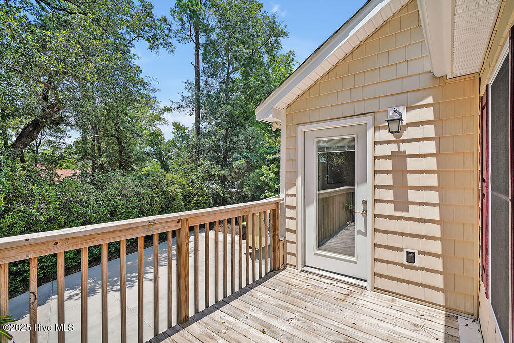 693 River Road Property Photo 40