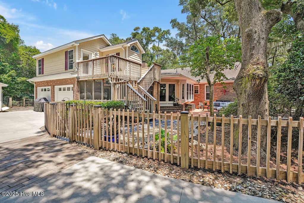 693 River Road Property Photo 49