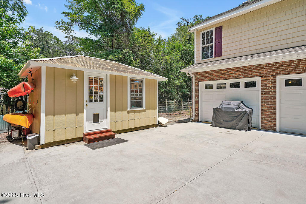 693 River Road Property Photo 52
