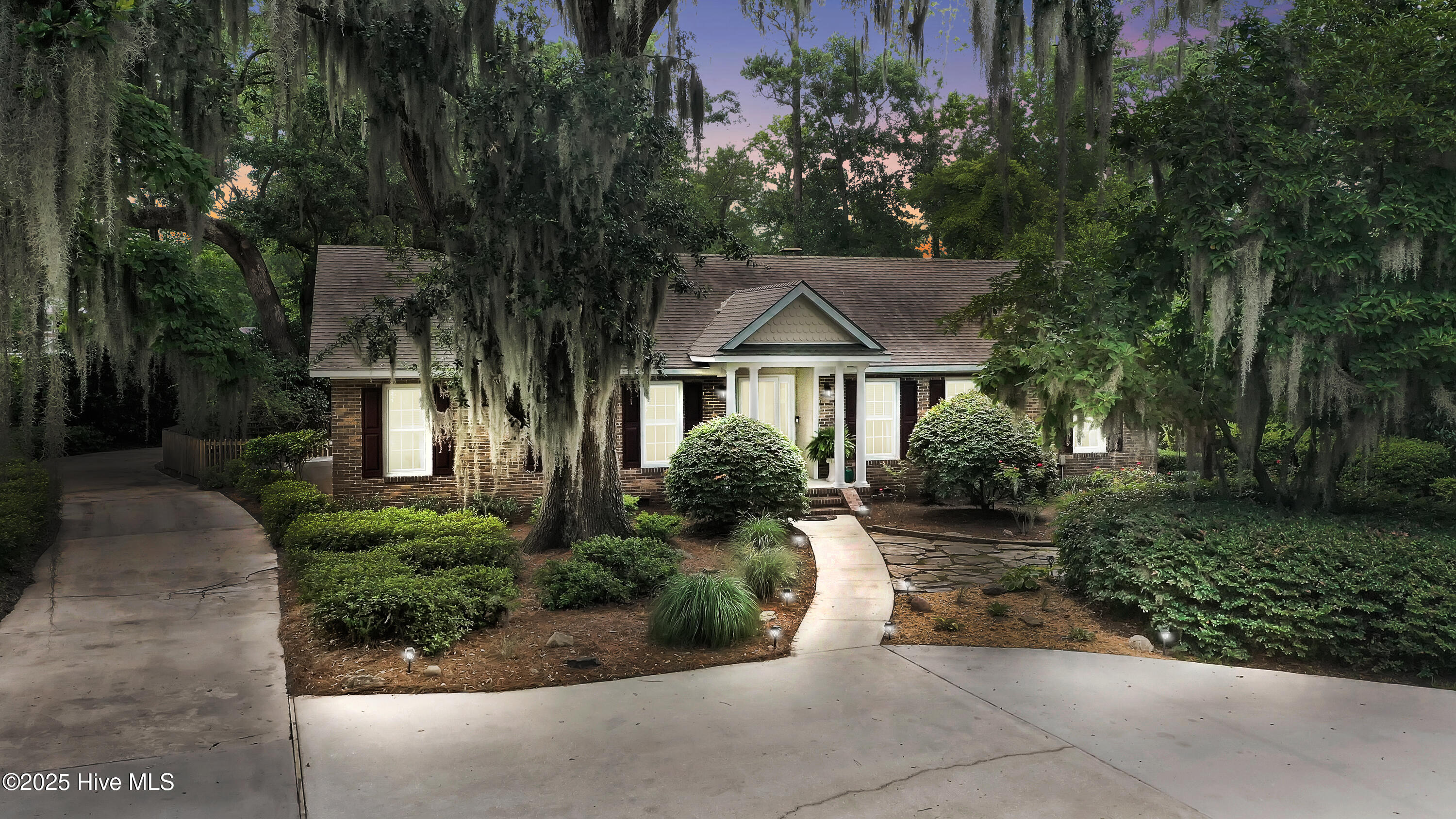693 River Road Property Photo 62