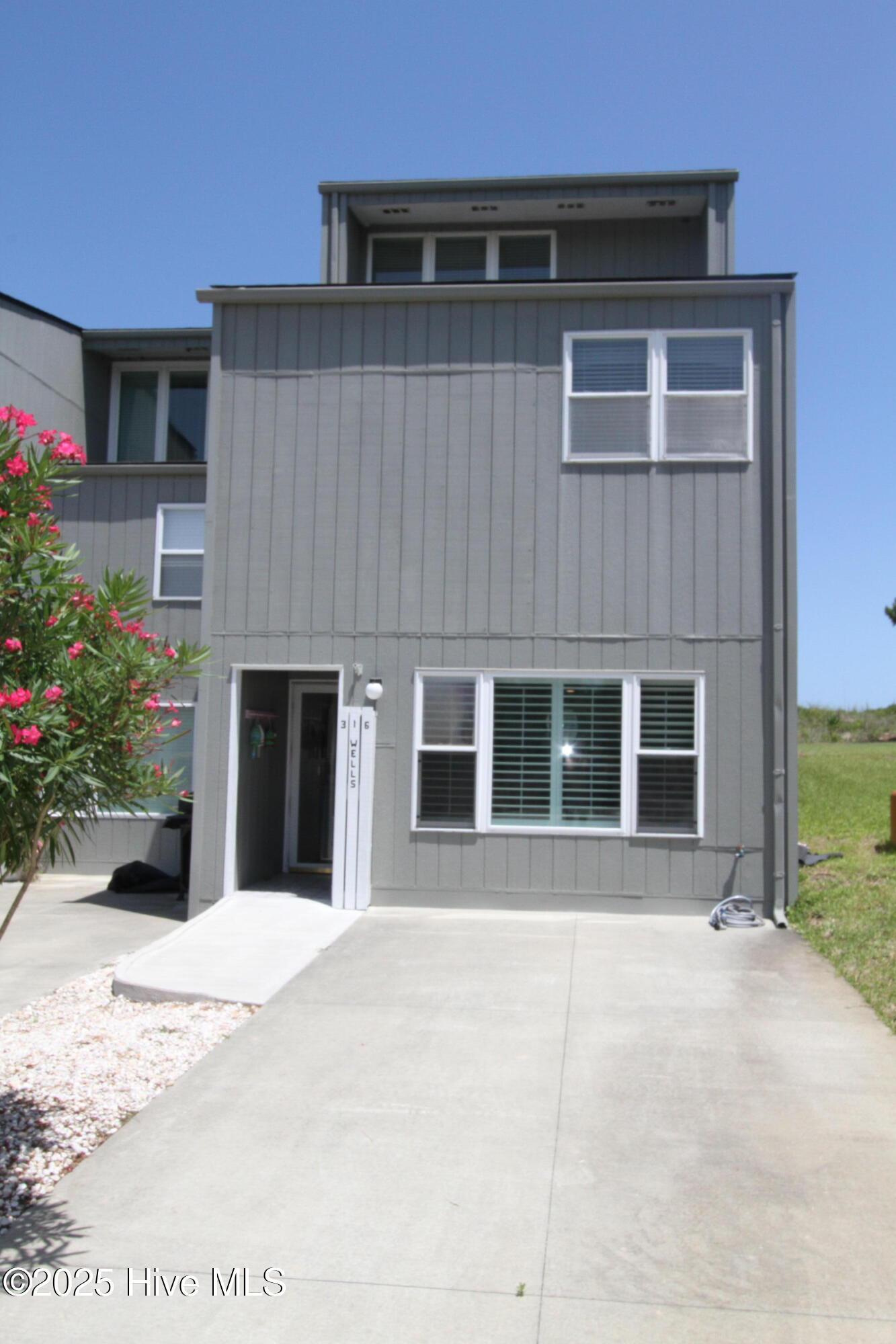 2106 E Fort Macon Road 316 Property Photo 1