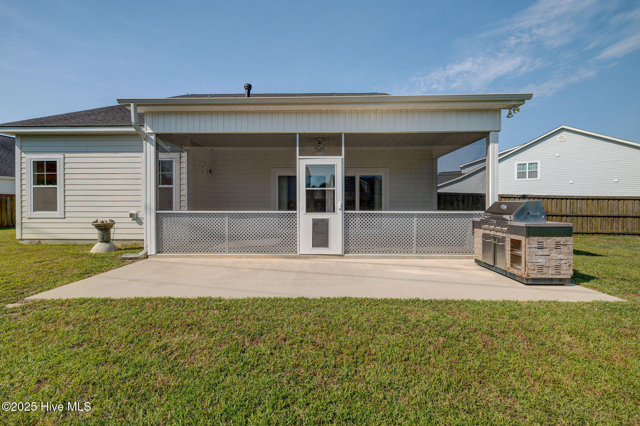 134 N Lamplighters Walk Property Photo 9