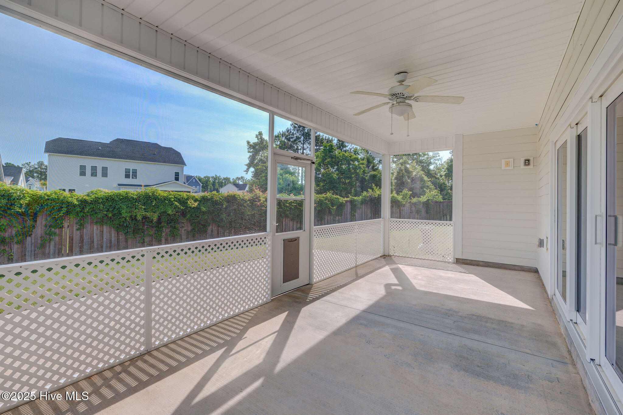 134 N Lamplighters Walk Property Photo 12