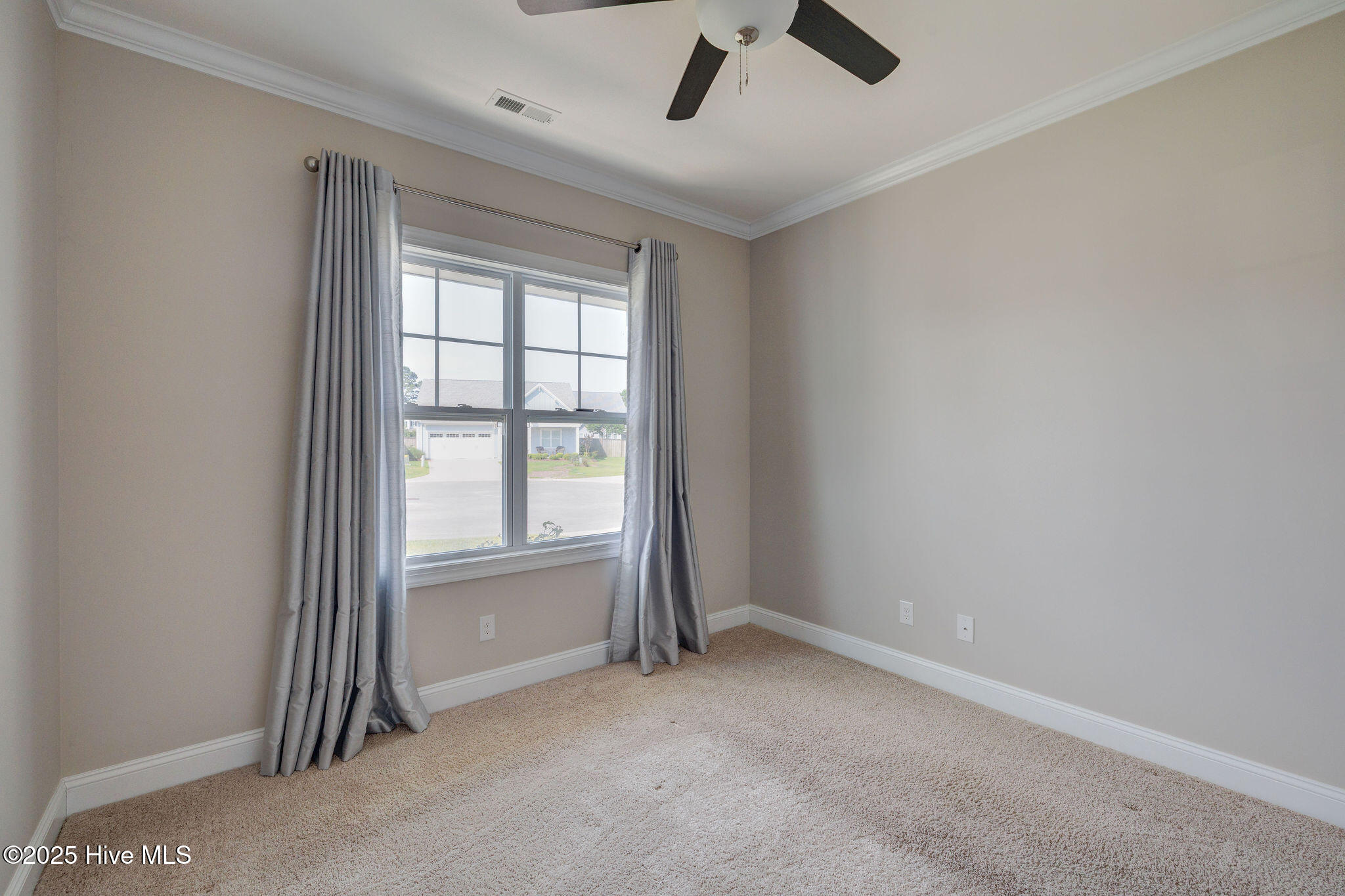 134 N Lamplighters Walk Property Photo 27