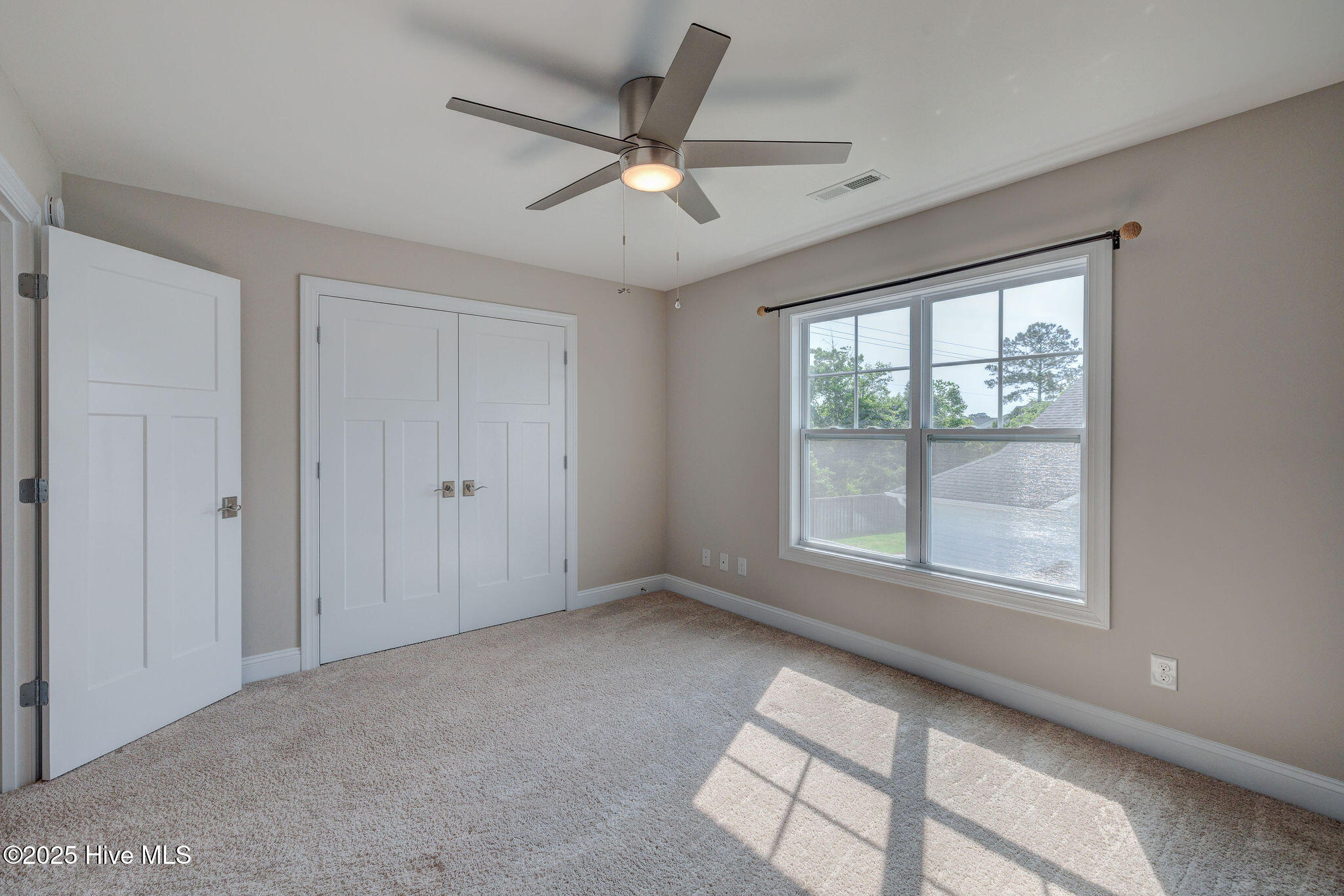 134 N Lamplighters Walk Property Photo 38