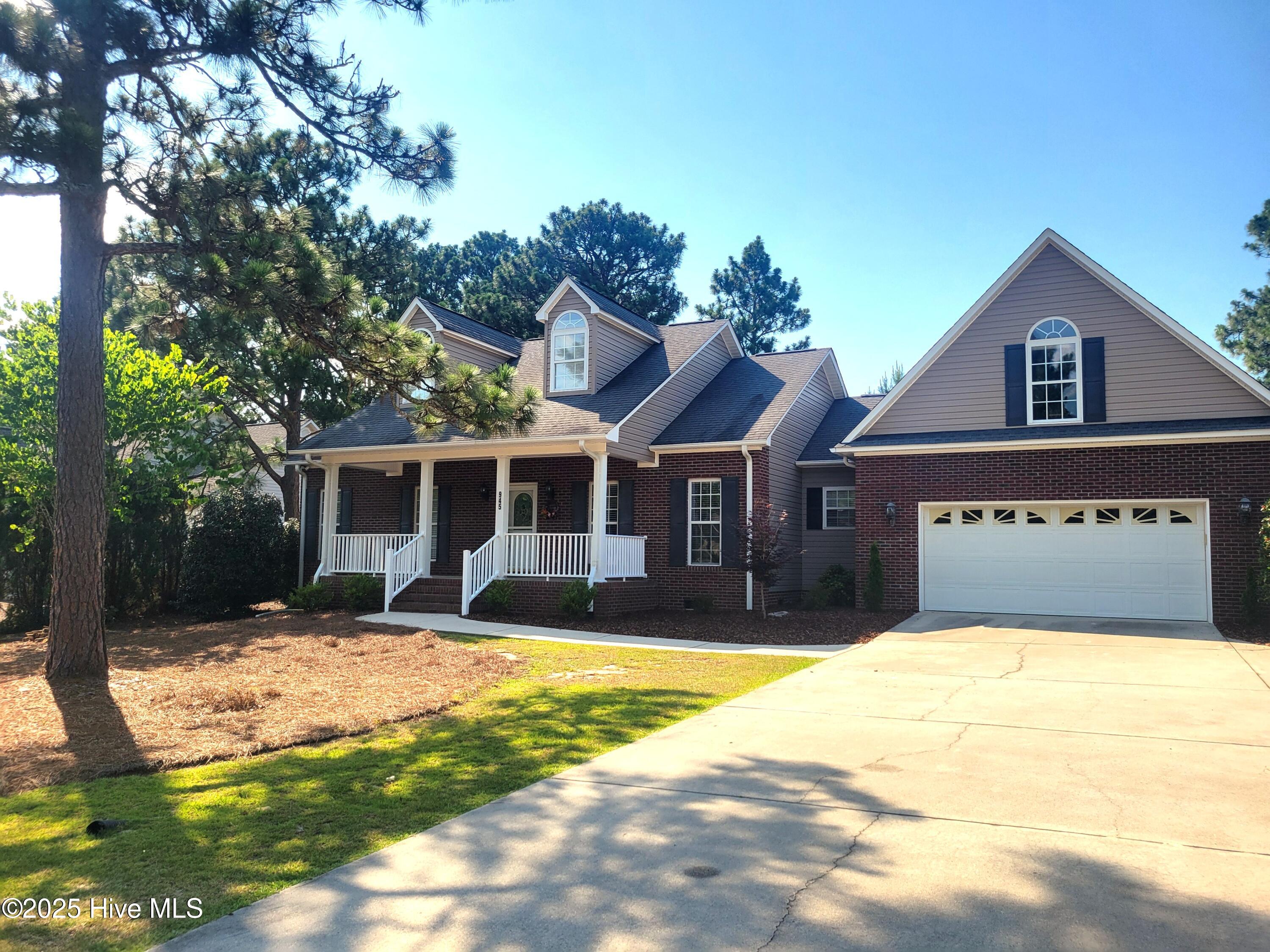 945 Diamondhead Drive Property Photo 1
