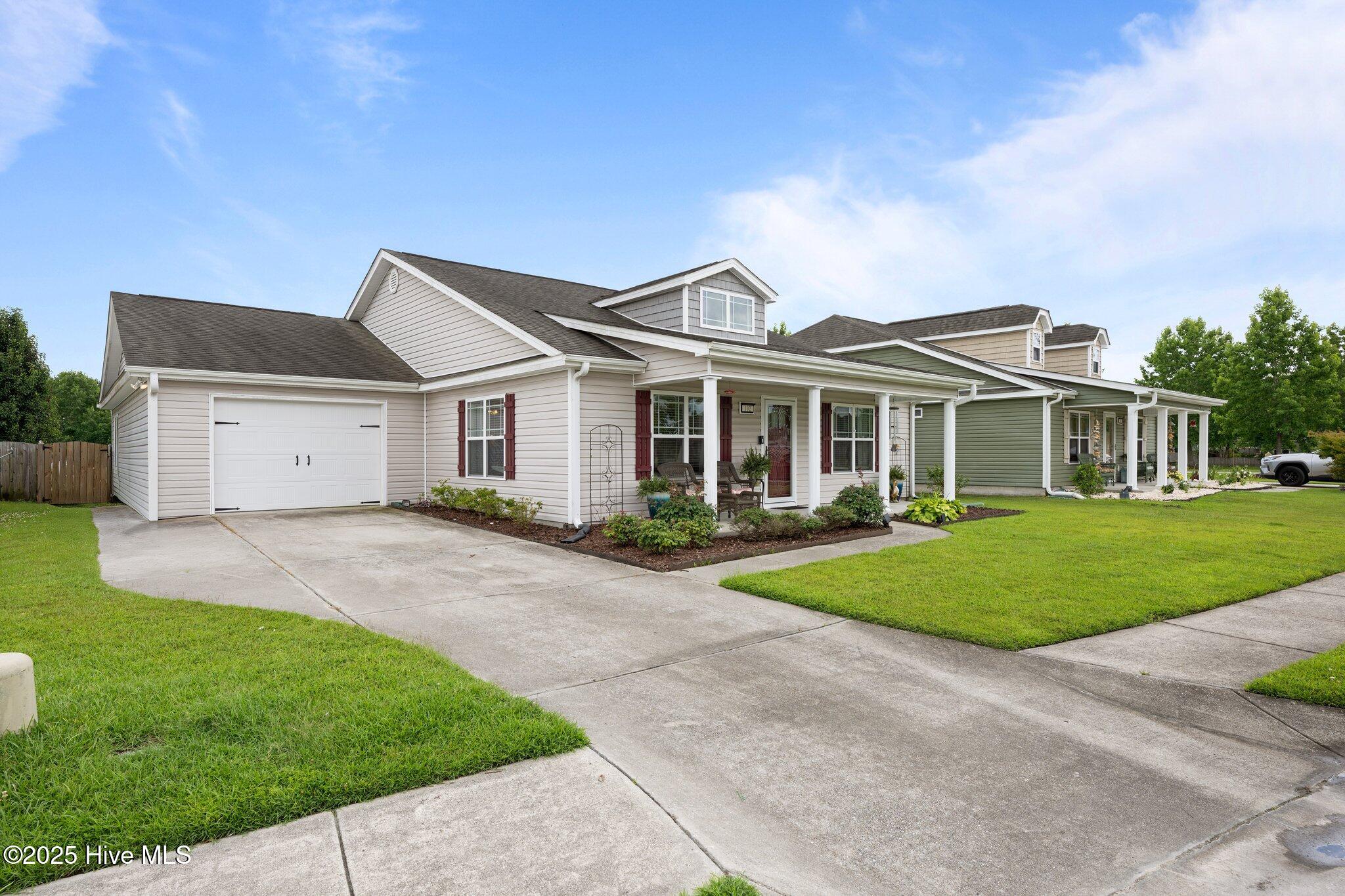 102 Bandon Drive Property Photo 4
