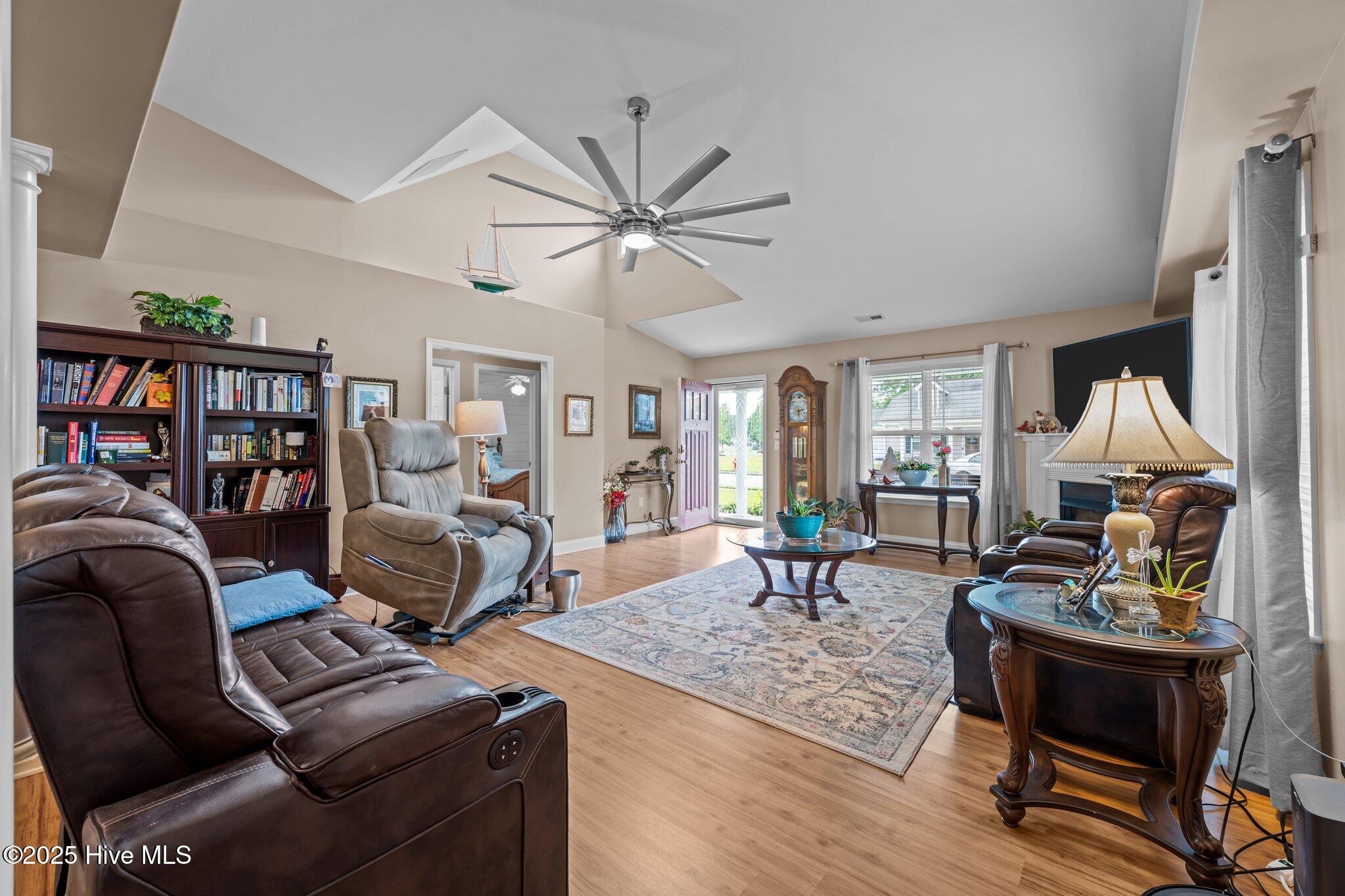 102 Bandon Drive Property Photo 35