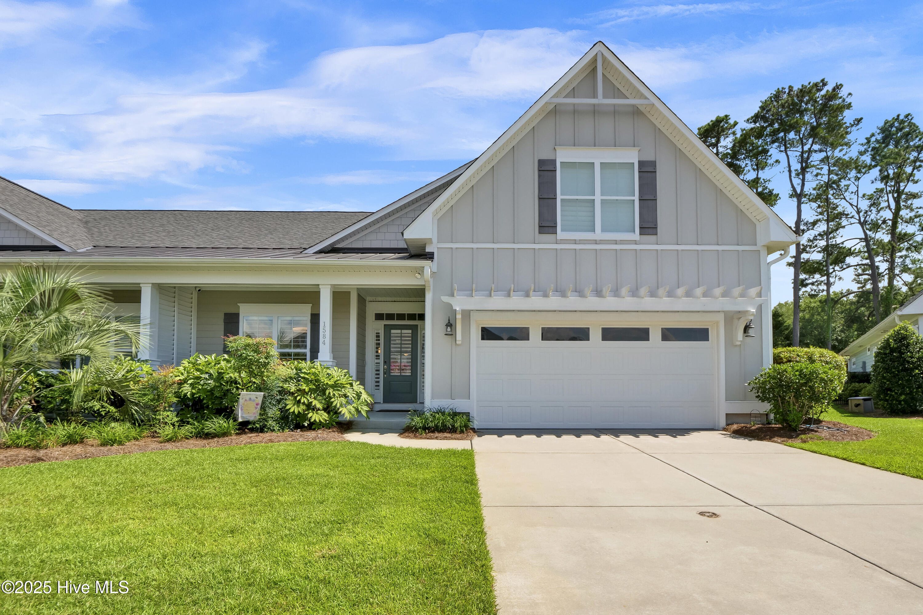 1584 Sand Harbor Circle Property Photo 1
