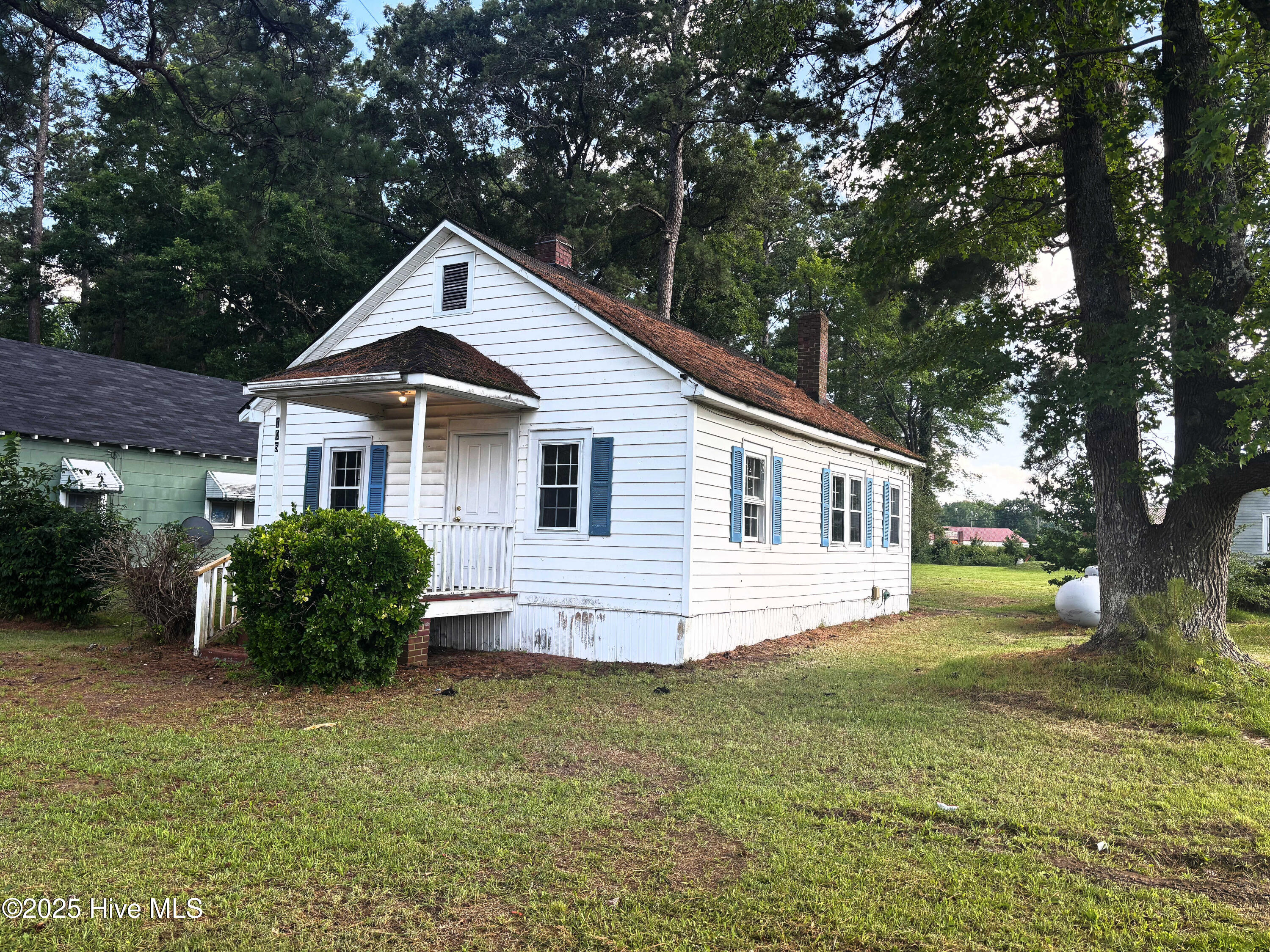 105 Old Roper Road Property Photo 1