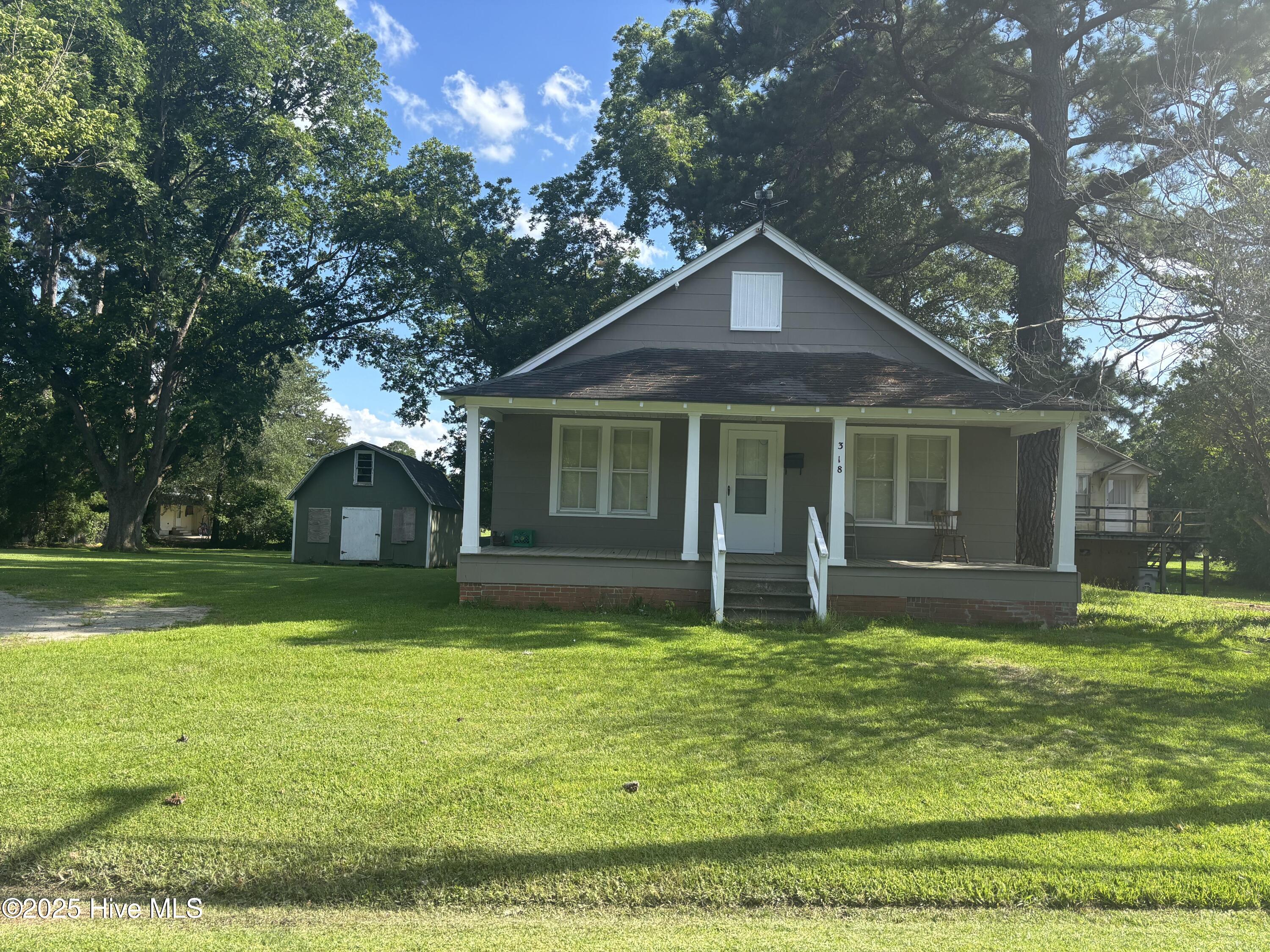 318 West Avenue Property Photo 1