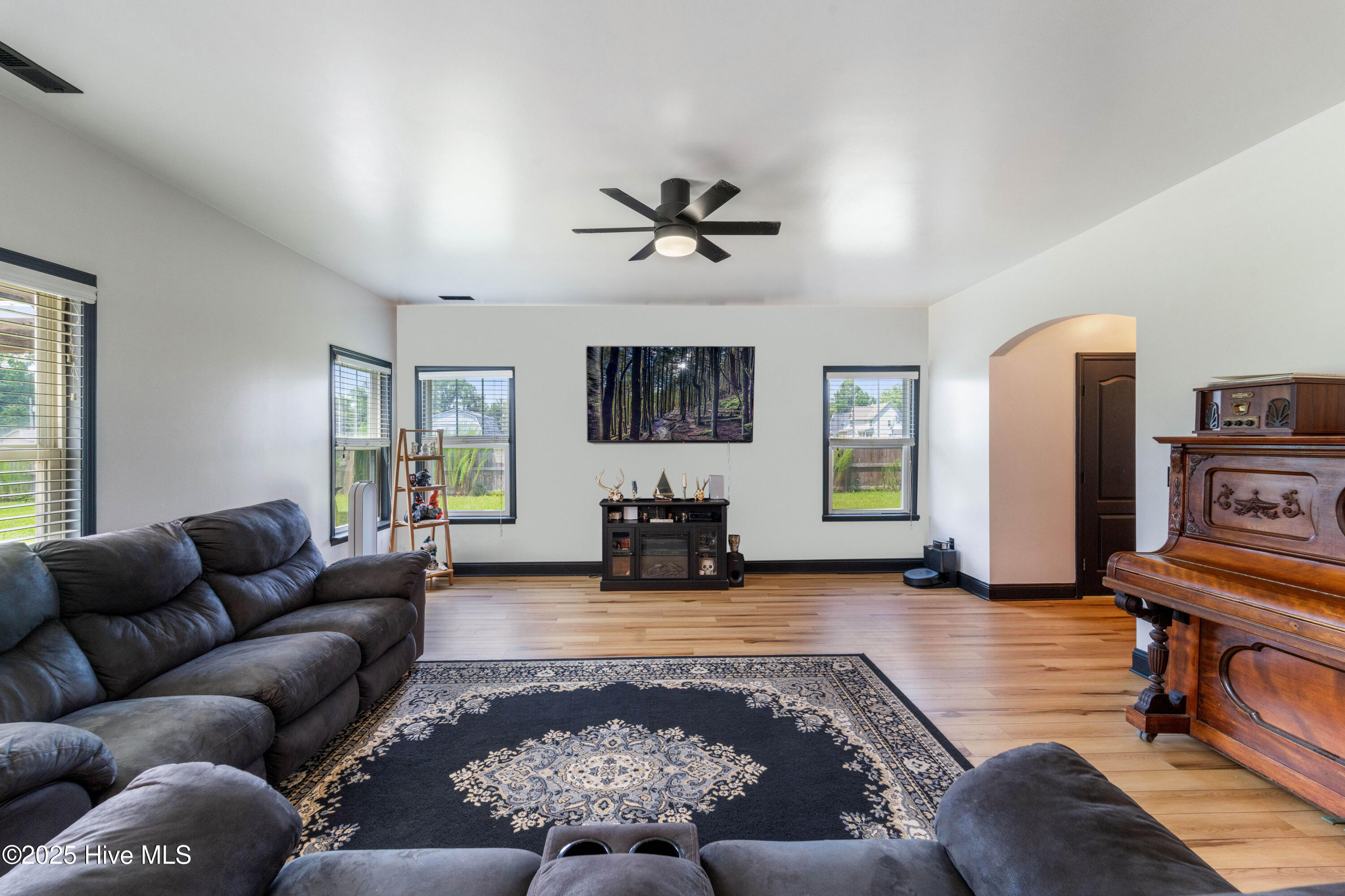106 Moss Creek Drive Property Photo 10