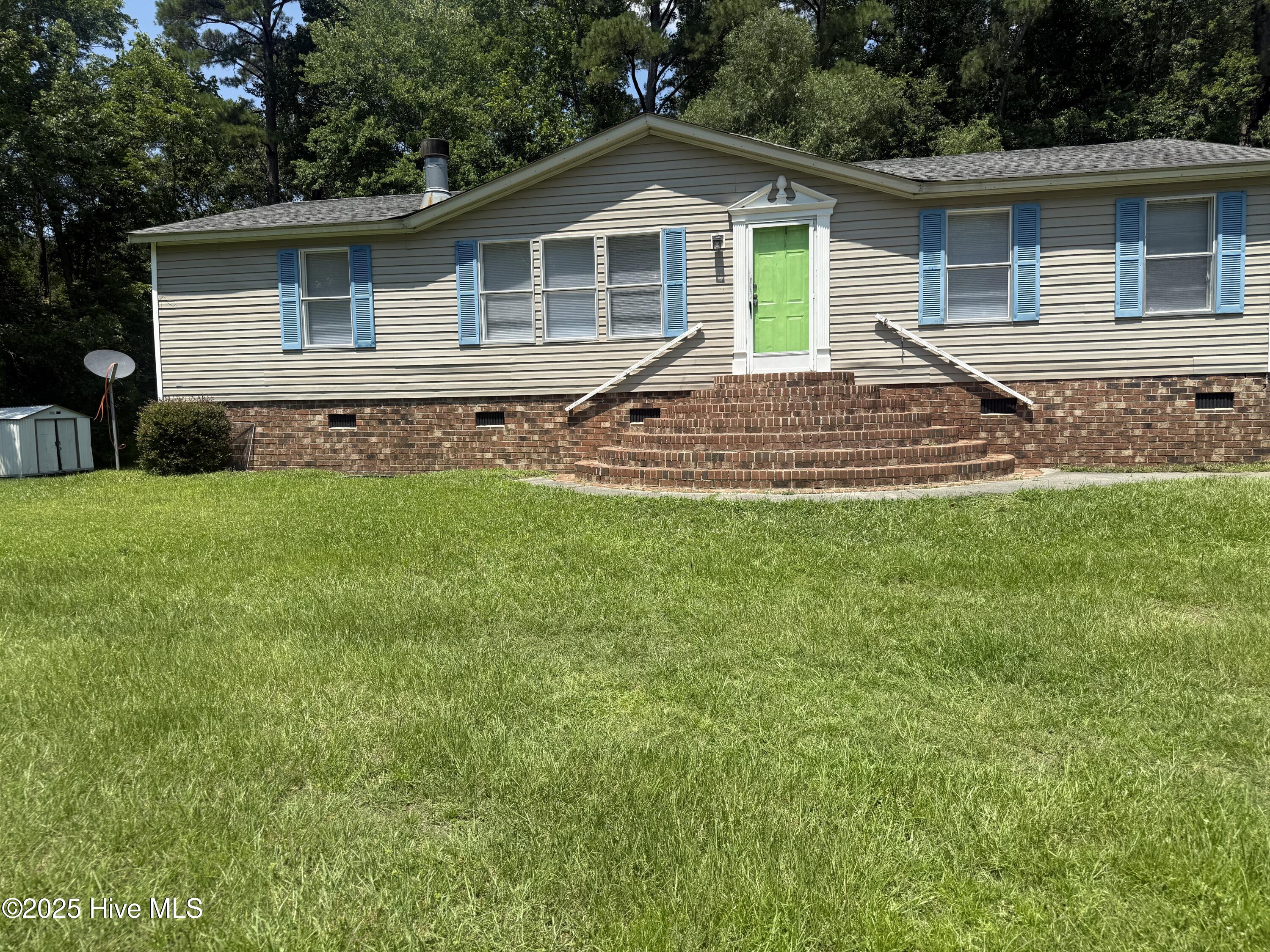 297 Main Street Property Photo 1