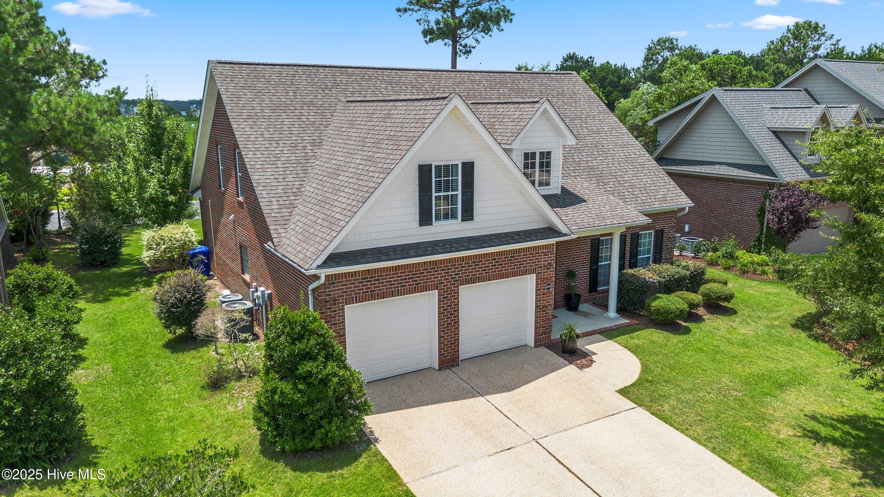 1309 Wakefield Court Property Photo 2