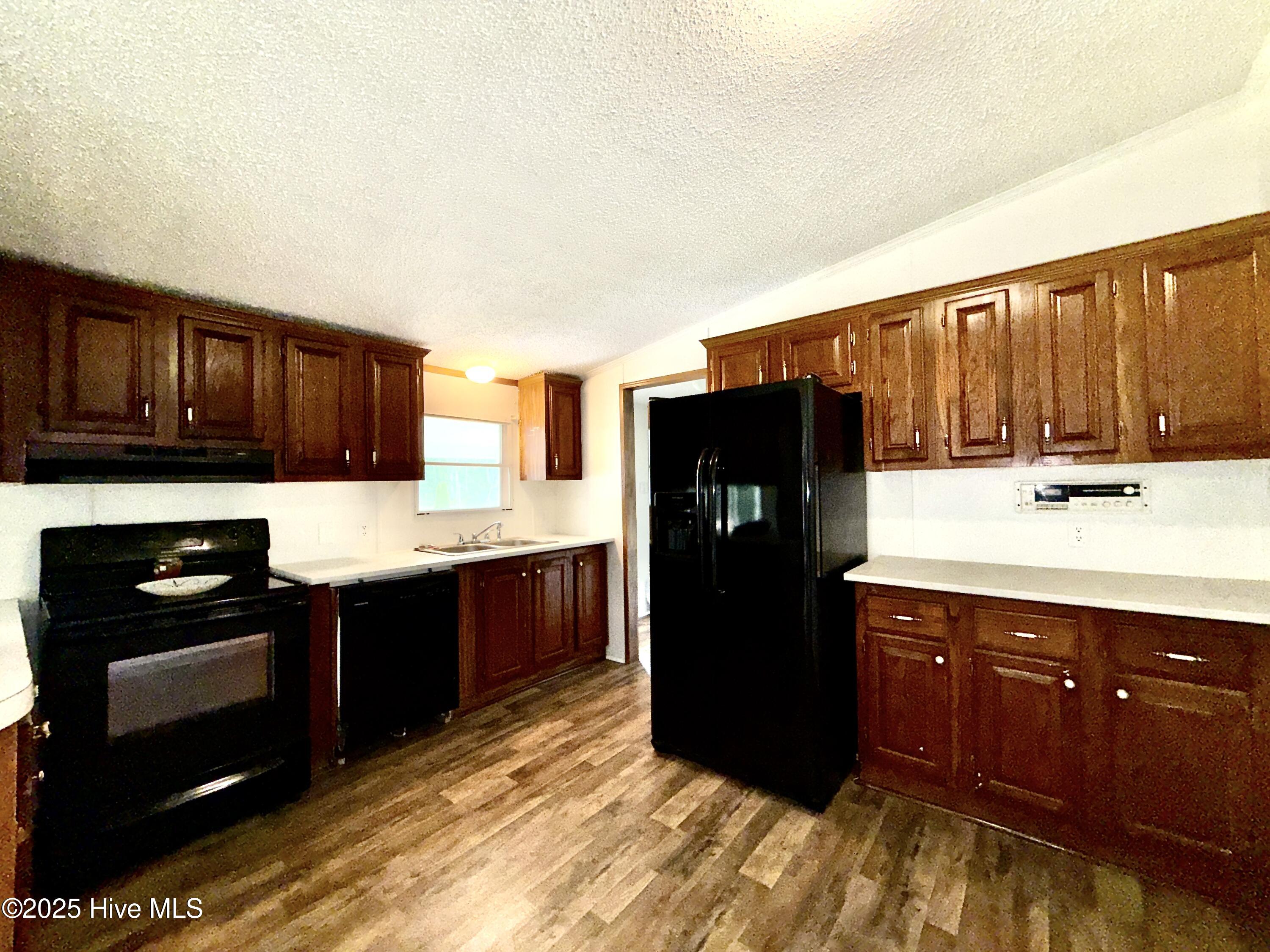 184 Hardison Road Property Photo 6