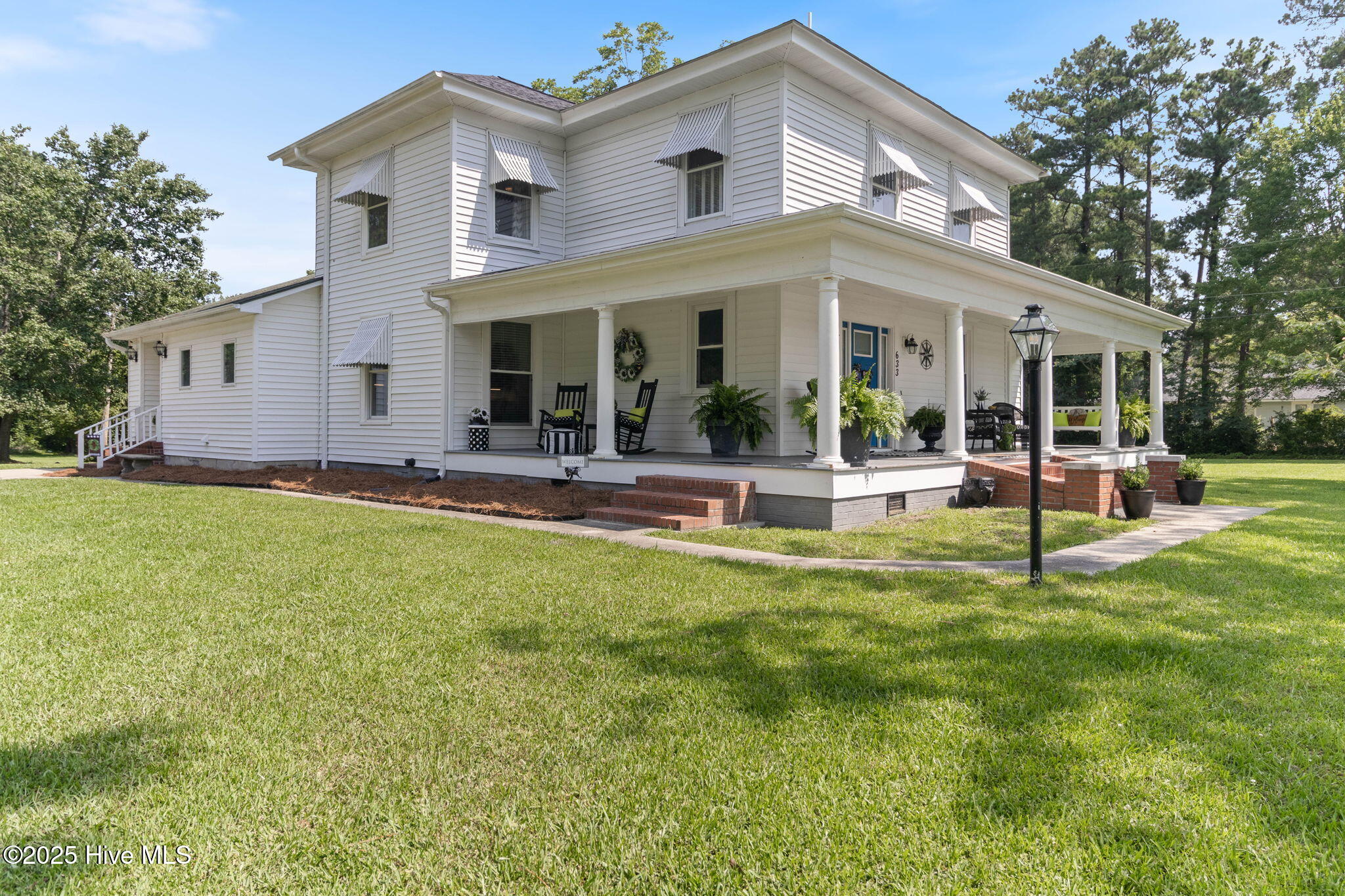 633 Lizzard Slip Road Property Photo 1