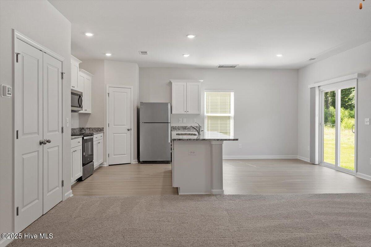 154 Taverners Lane Property Photo 7