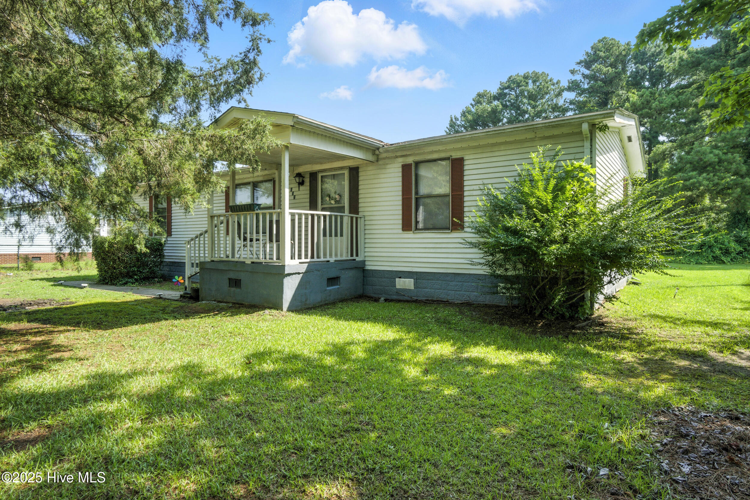 132 Chapanoke Road Property Photo 1