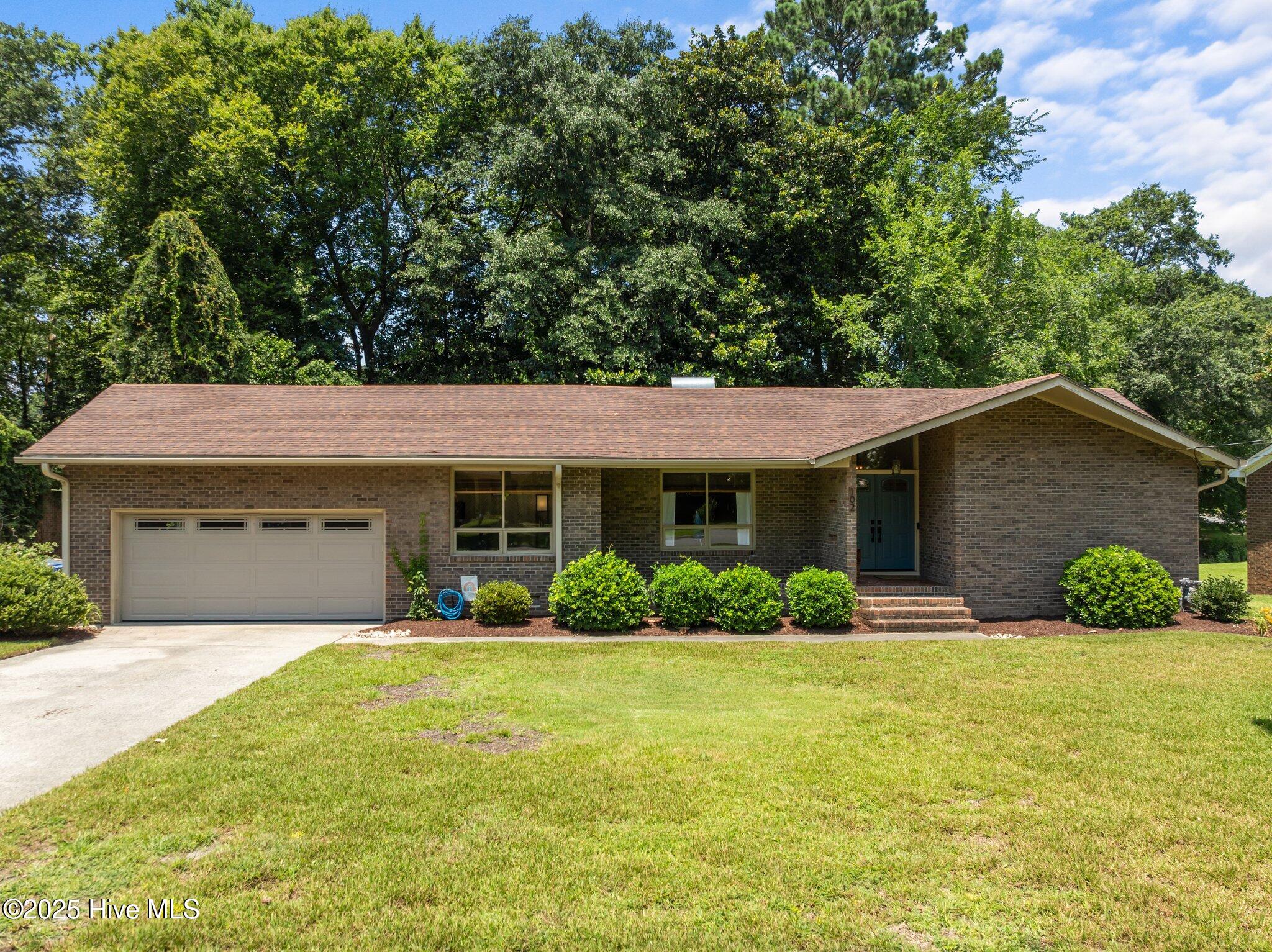102 Brinkley Road Property Photo 1