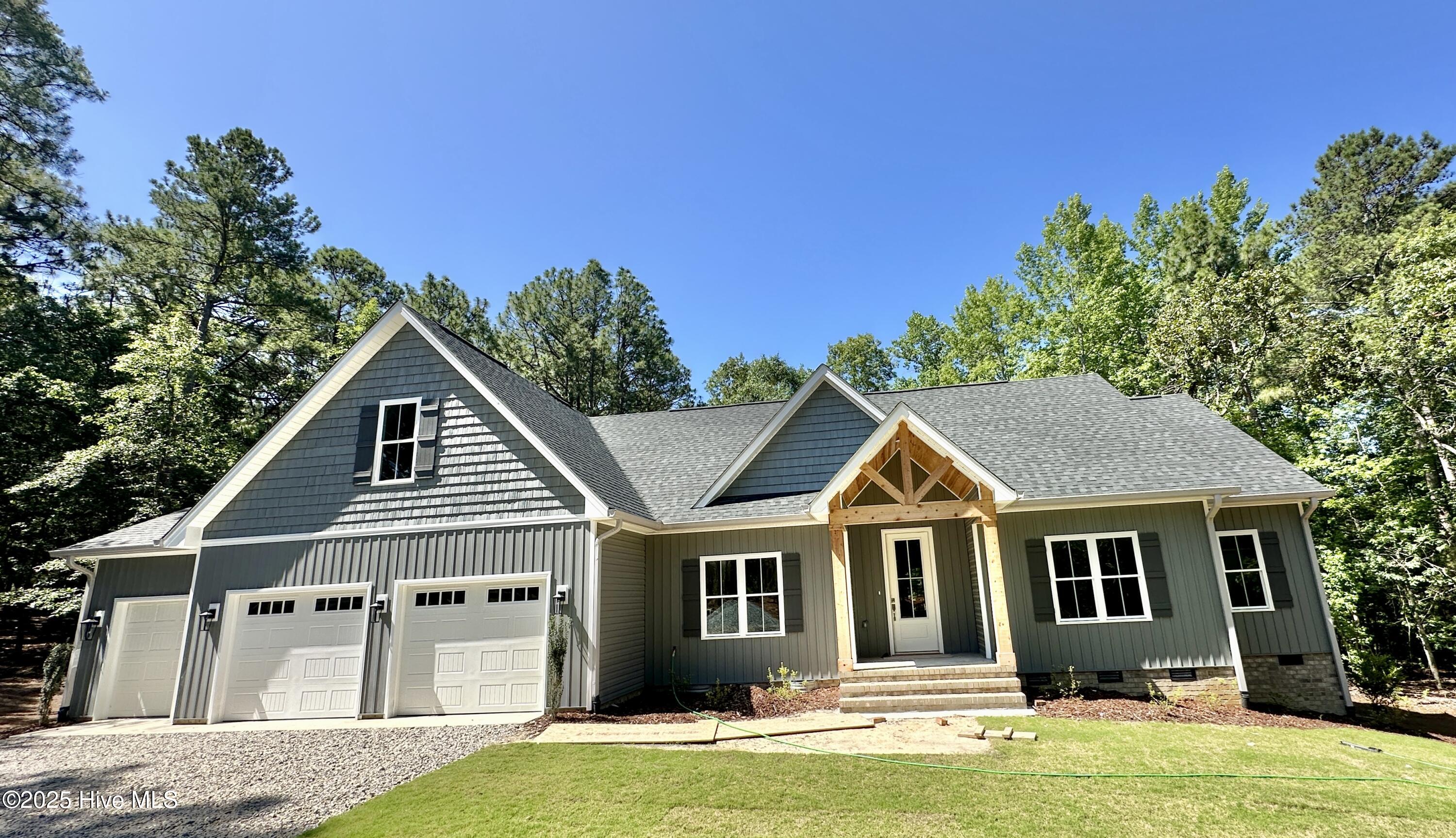 107 Brandywine Drive Property Photo 1