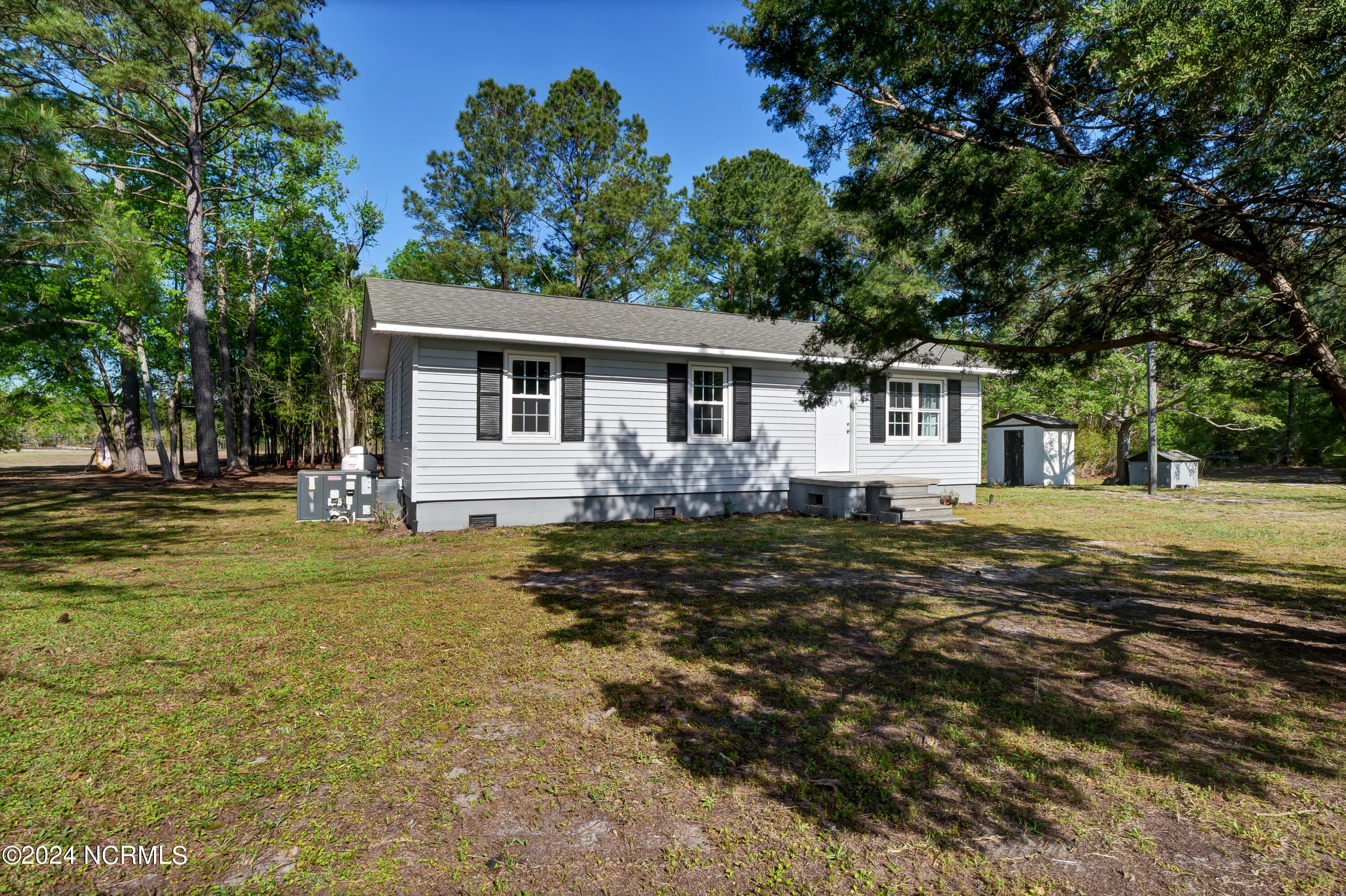 201 Shaw Highway Property Photo 1