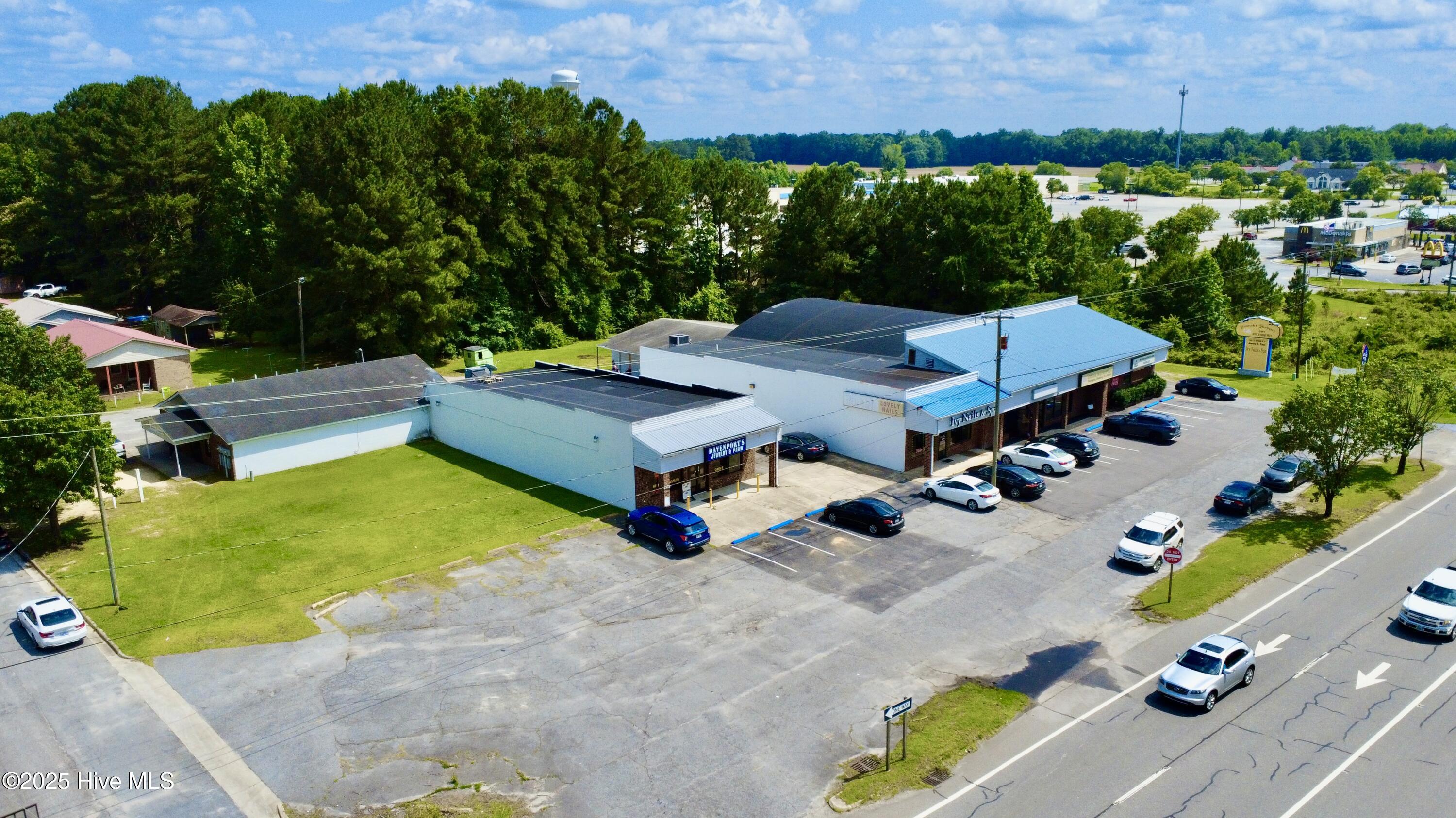 825 Boulevard Boulevard Property Photo