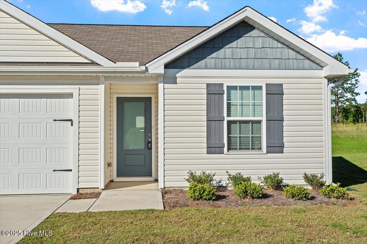 87 Royal Meadow Drive Property Photo 3