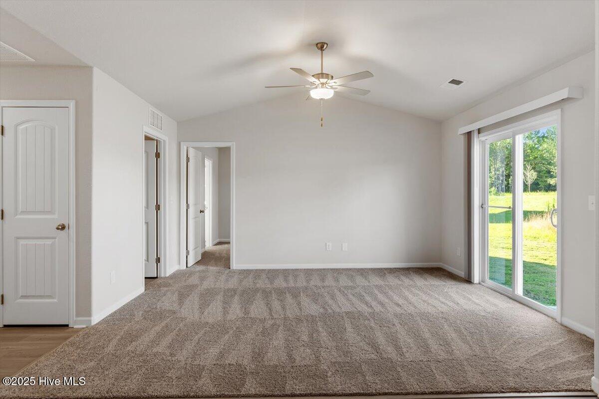 87 Royal Meadow Drive Property Photo 11