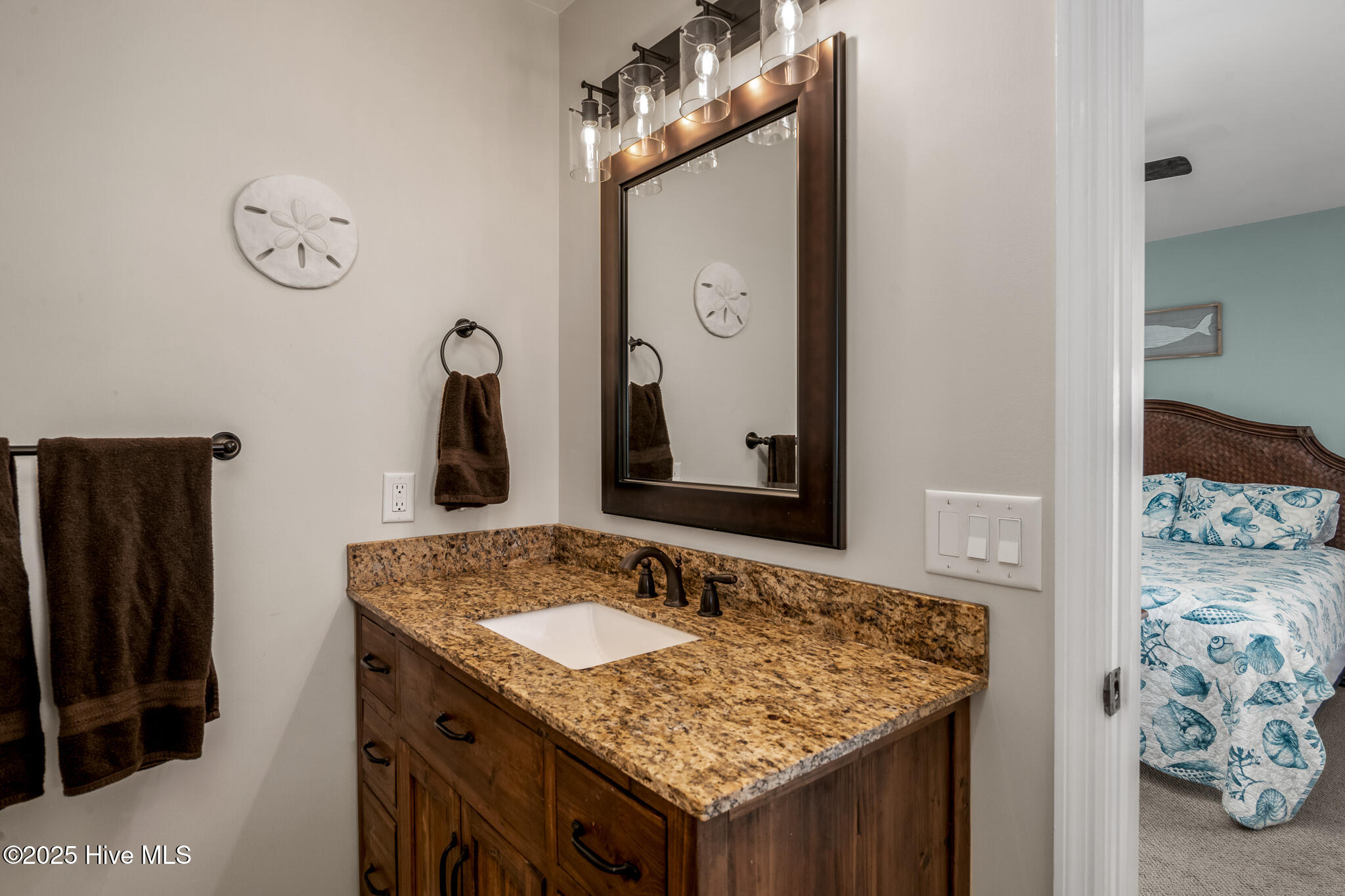 982 Ocean Boulevard W Property Photo 20