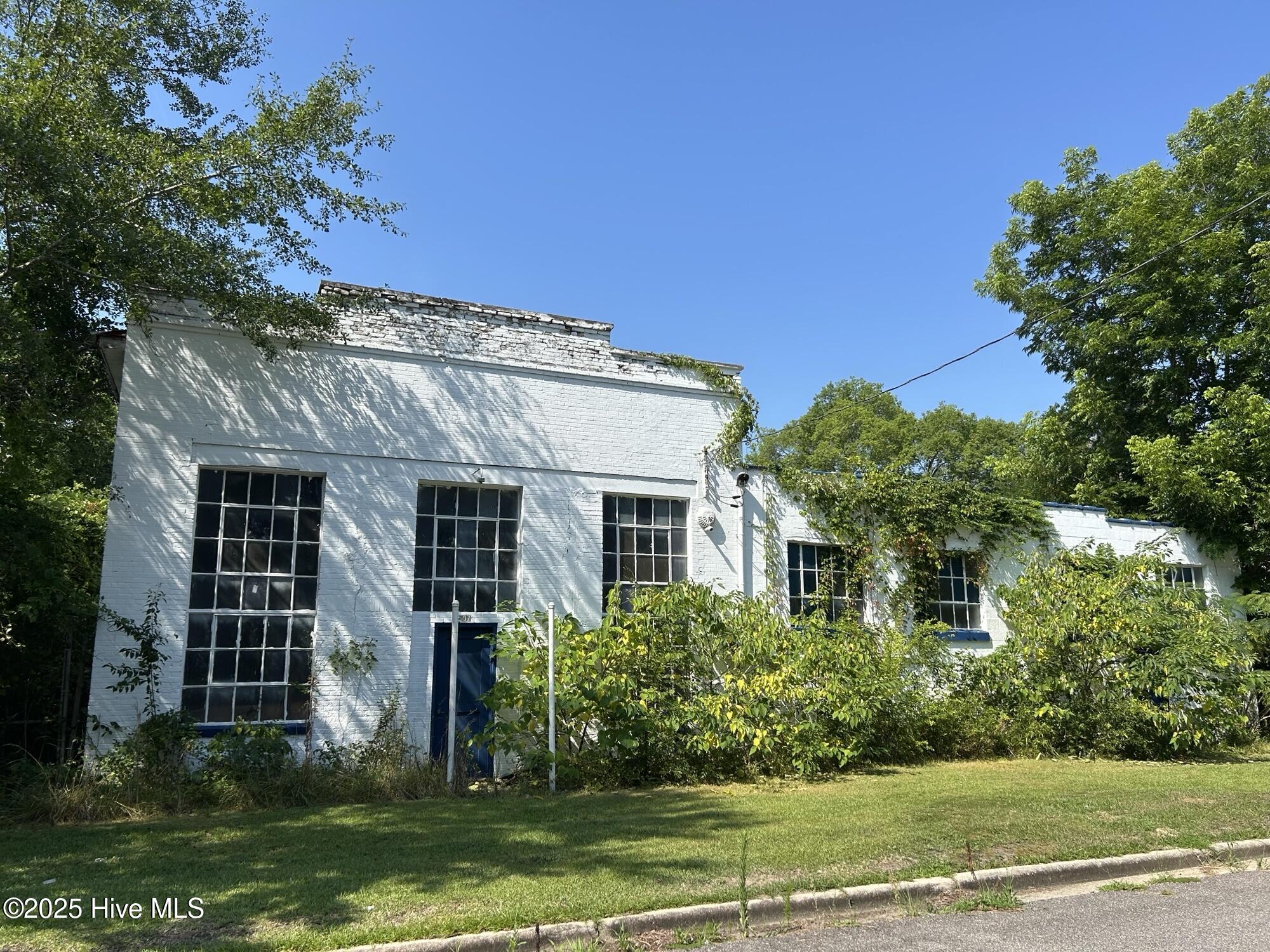 507 Mckay Street Property Photo 1