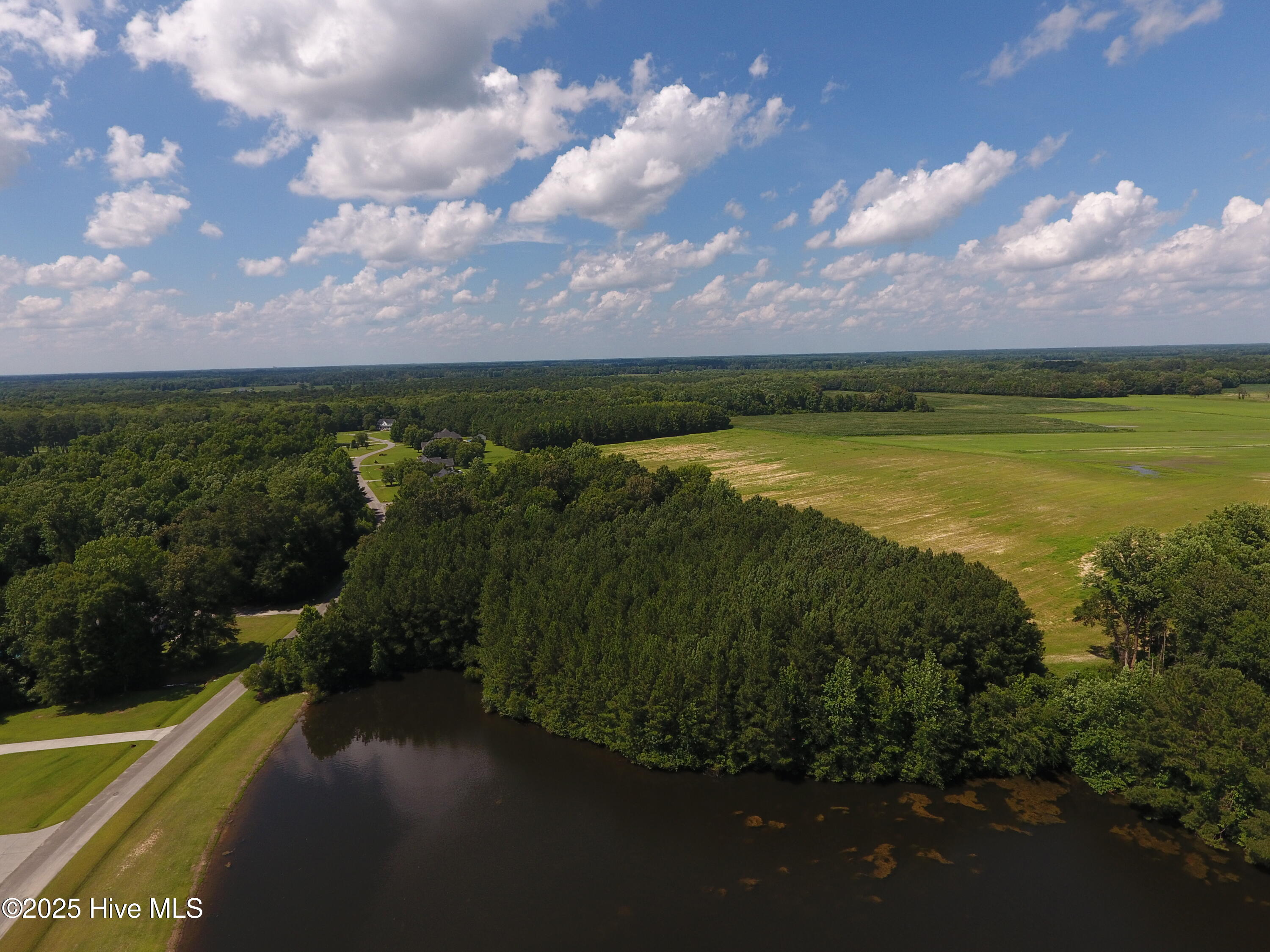 230 Whites Crossing Lane Property Photo 4