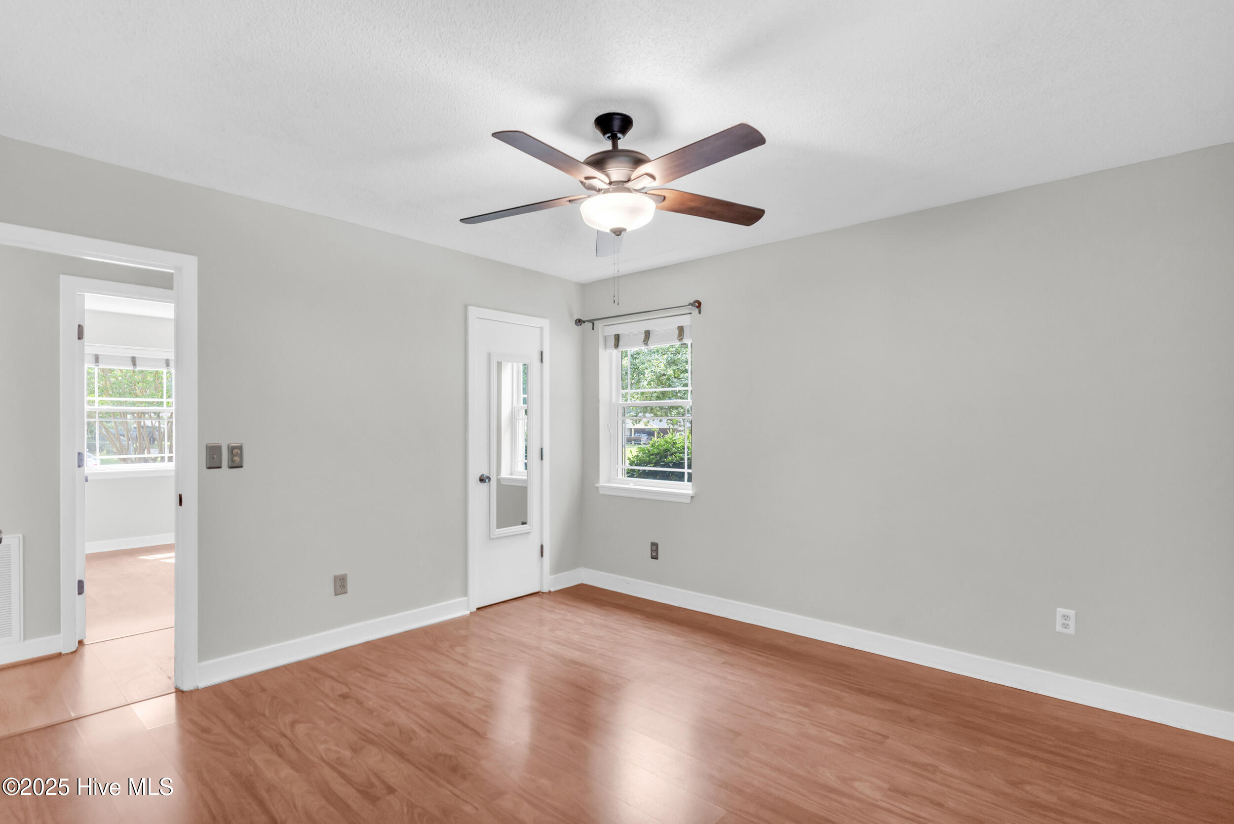 116 Meadowood Drive Property Photo 15