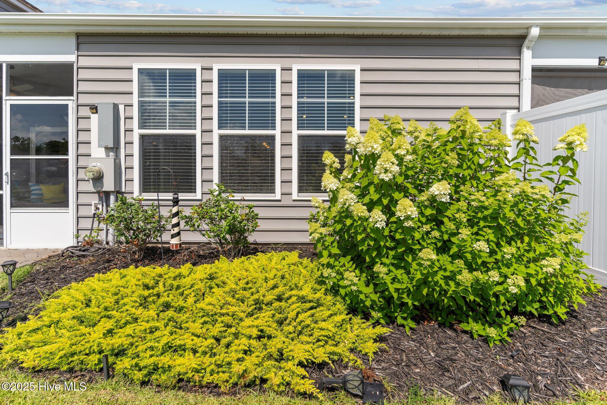 627 Cambeck Drive Unit 3 Property Photo 42