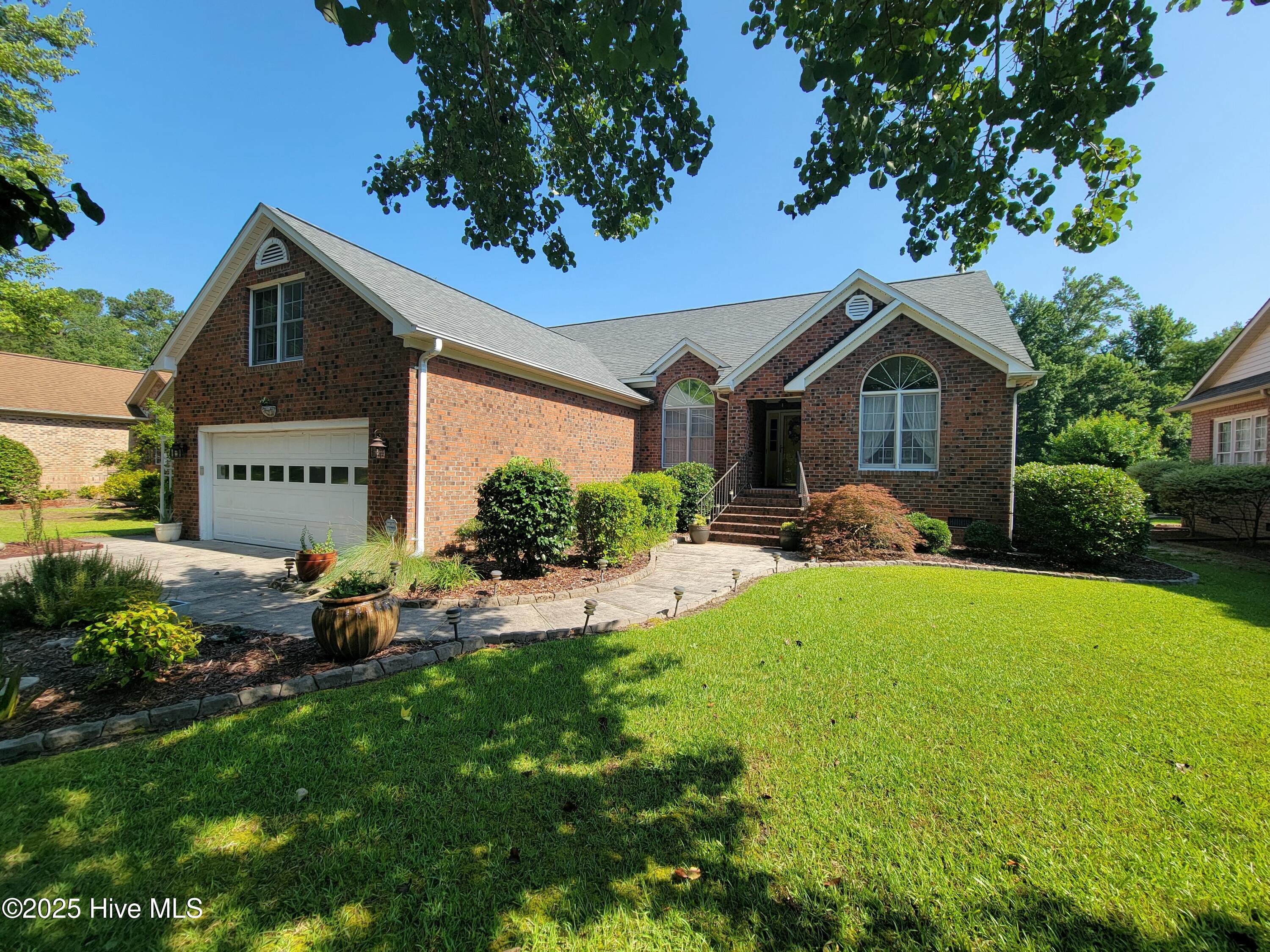 128 Southern Hills Drive Property Photo 1