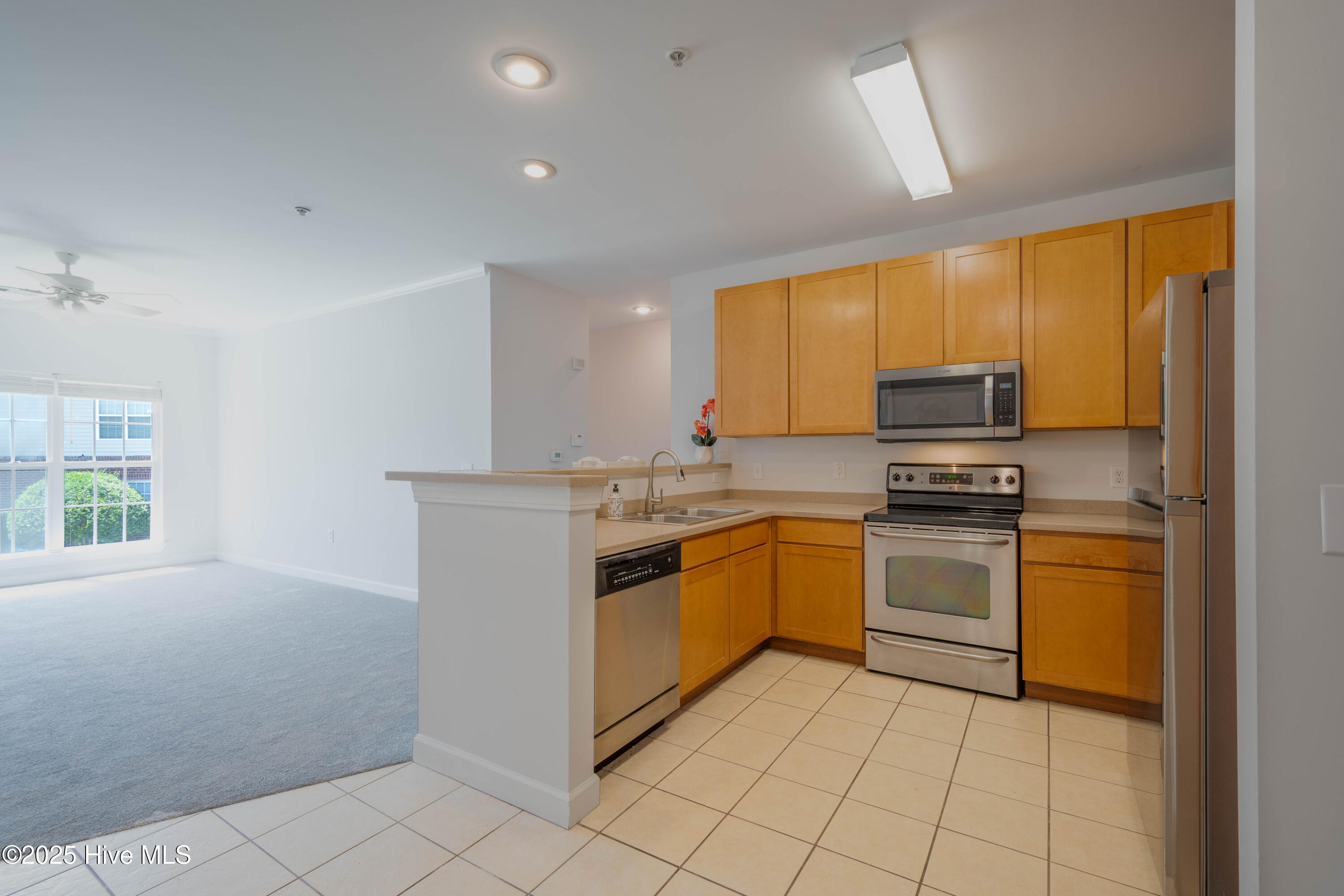 2807 Bloomfield Lane Unit 206 Property Photo 1