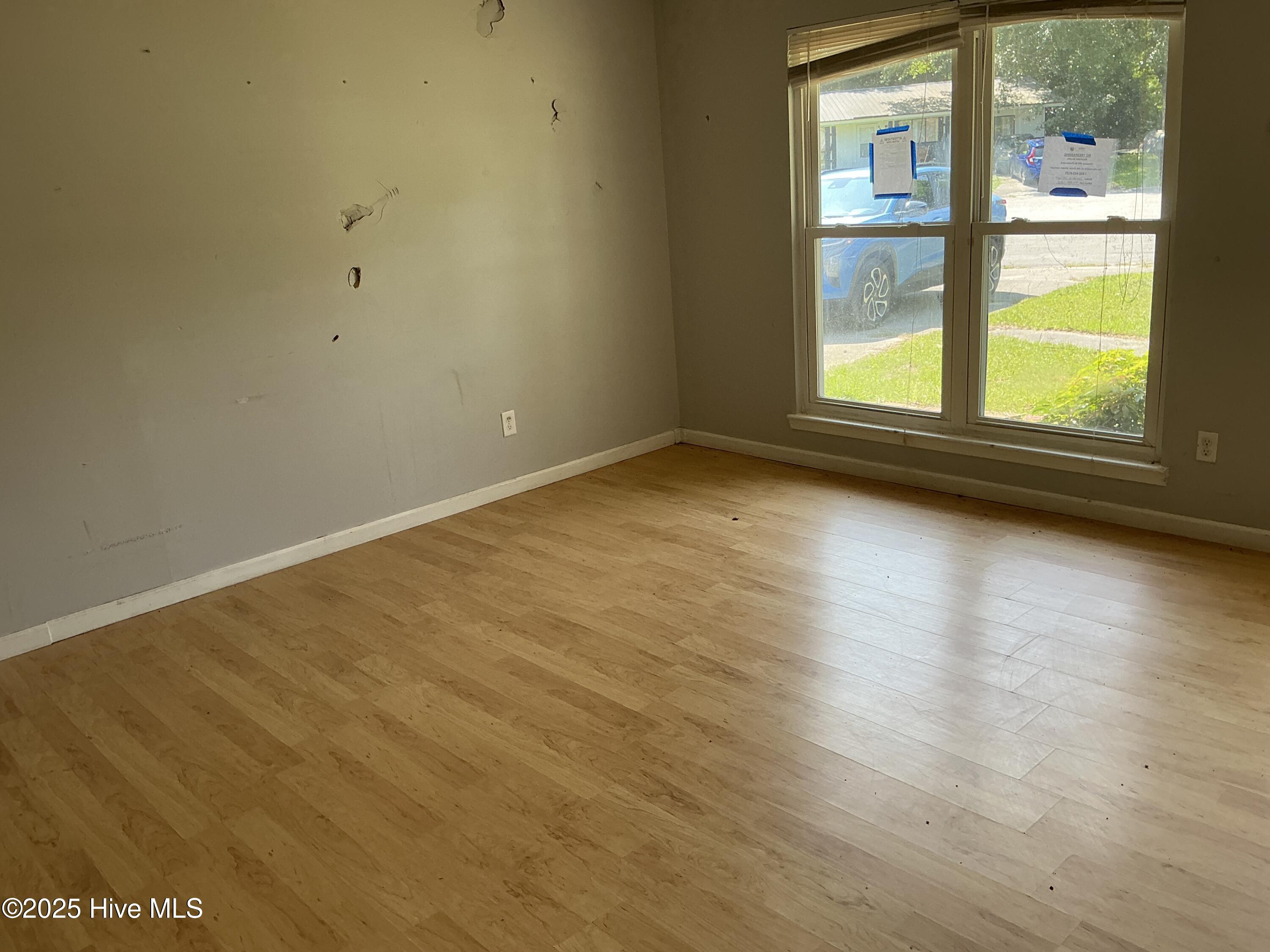 102 Tanglewood Drive Property Photo 3