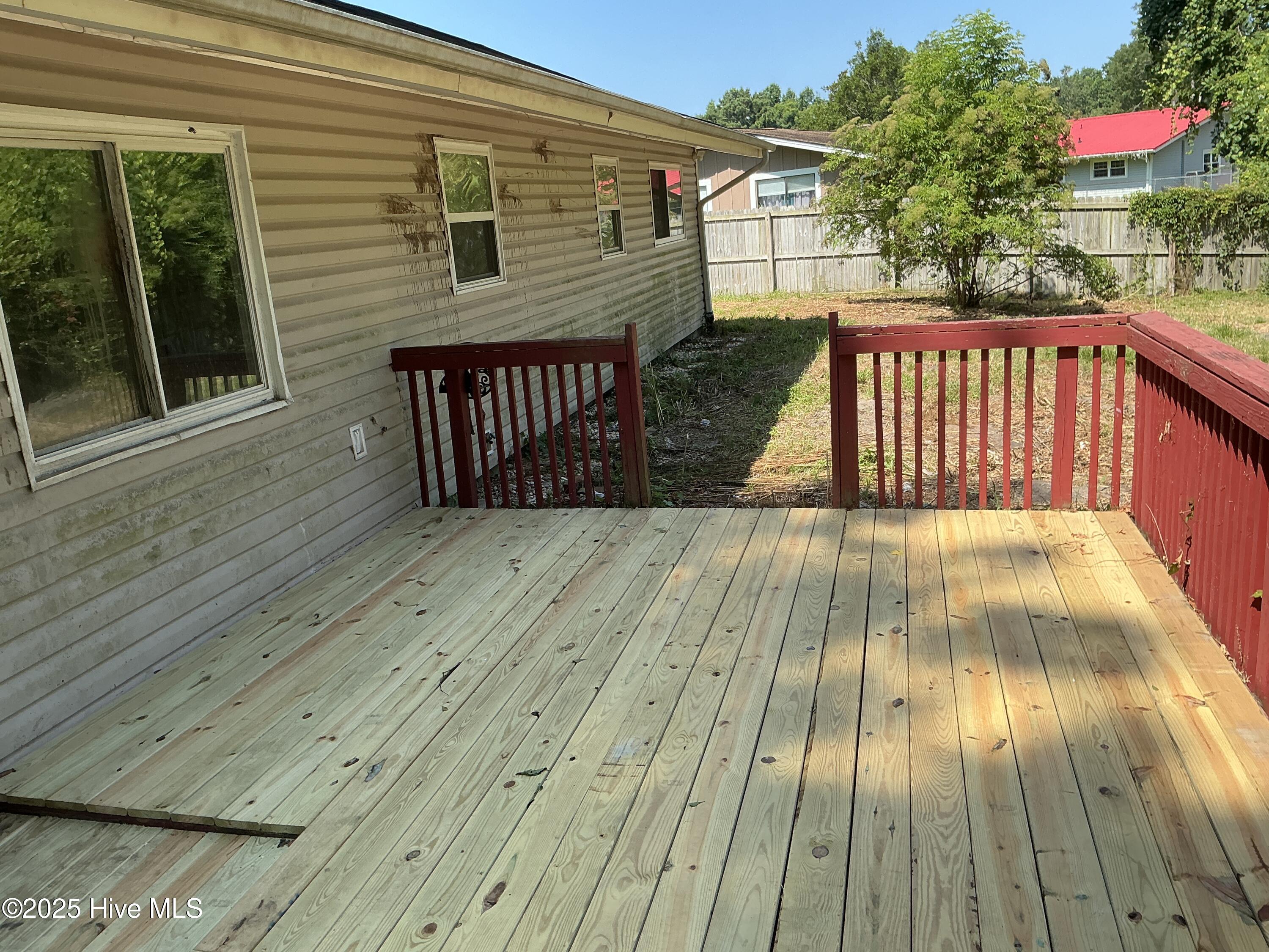 102 Tanglewood Drive Property Photo 16