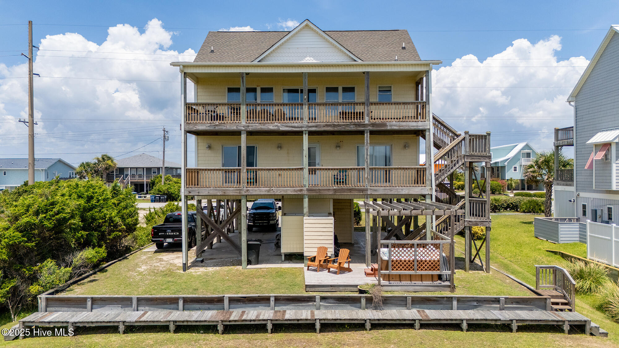 2013 Emerald Drive Property Photo 1