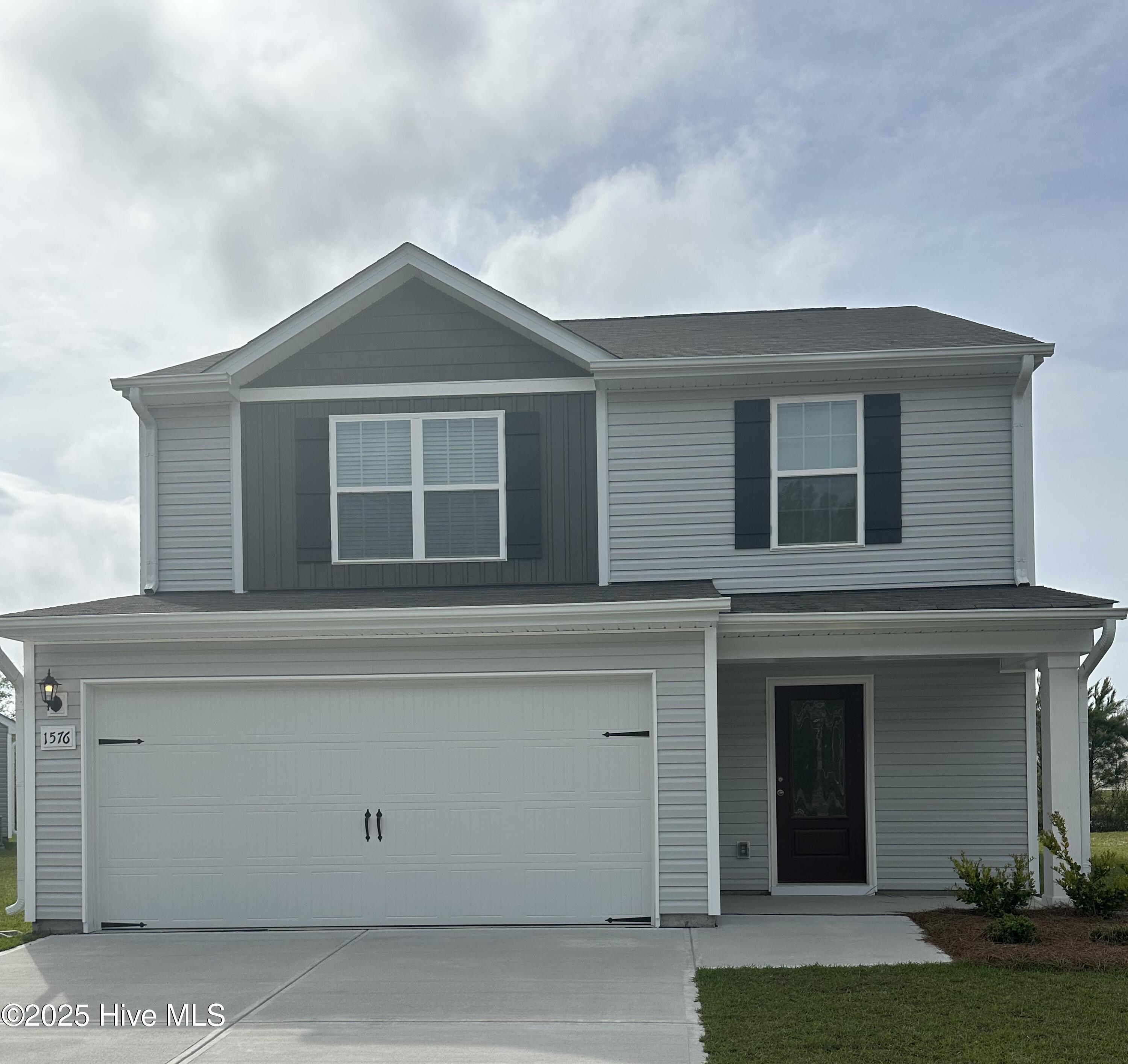 1576 Gate Hill Road Property Photo 1