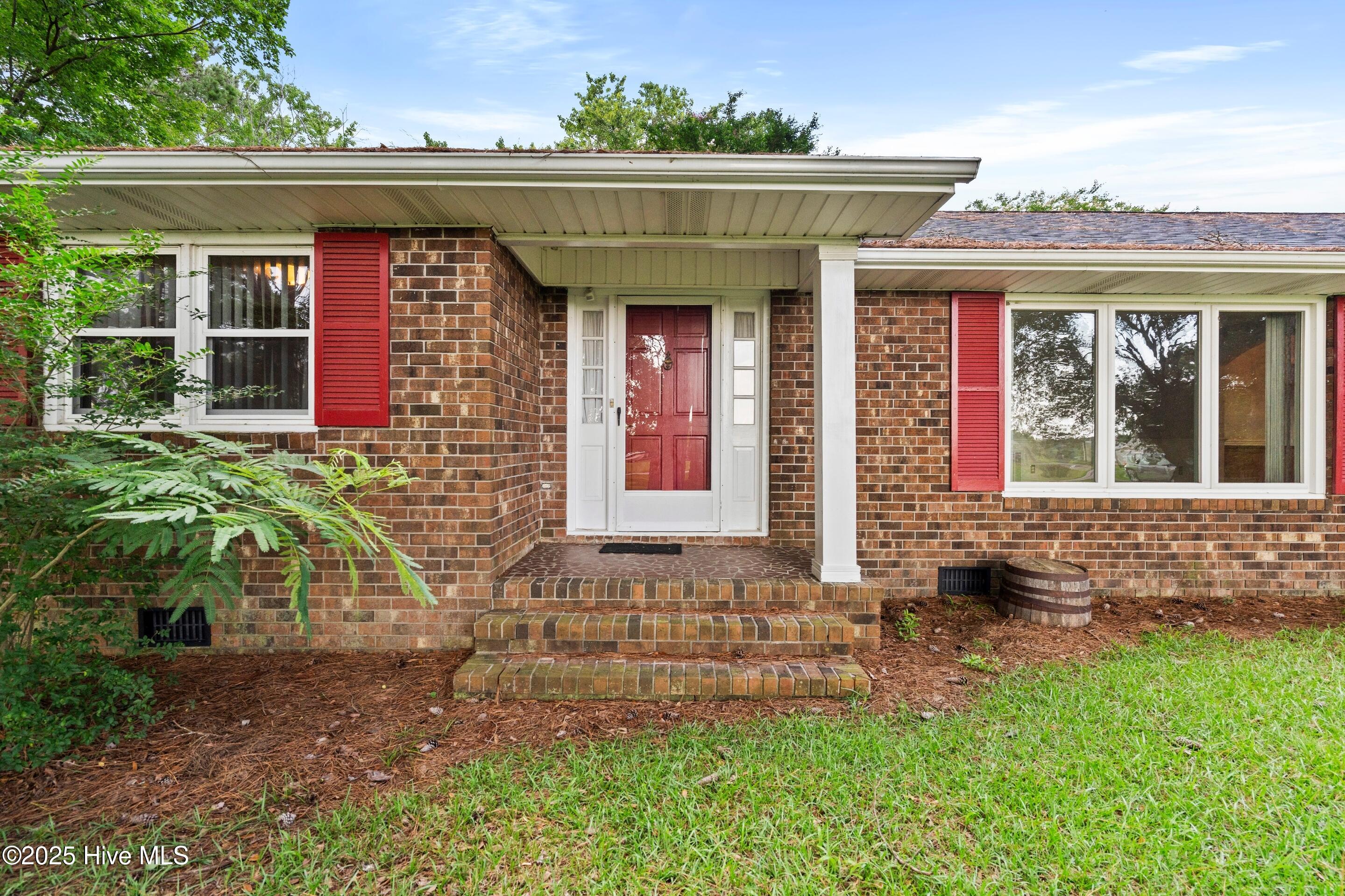 280 Cornwallis Road Property Image