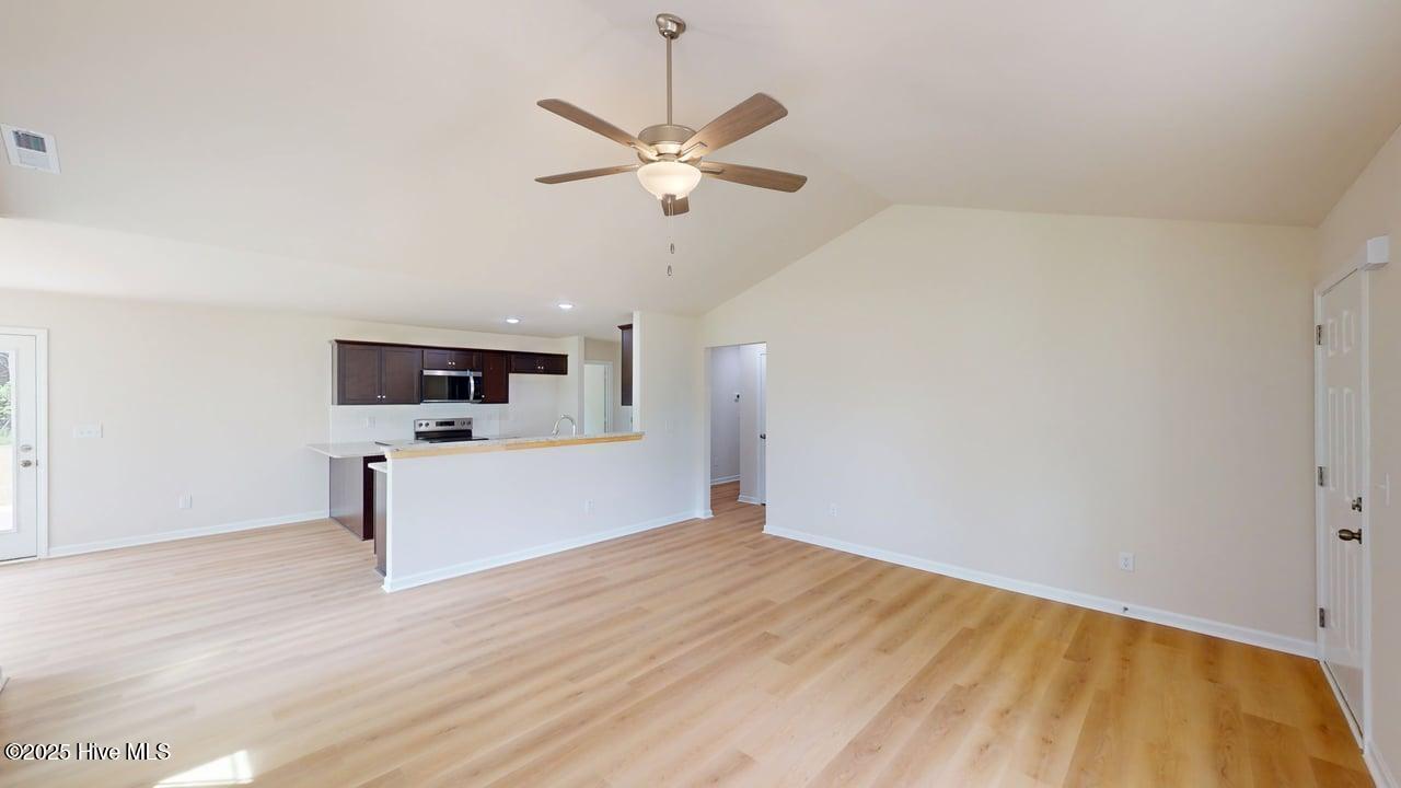 109 Windemere Lane Property Photo 22