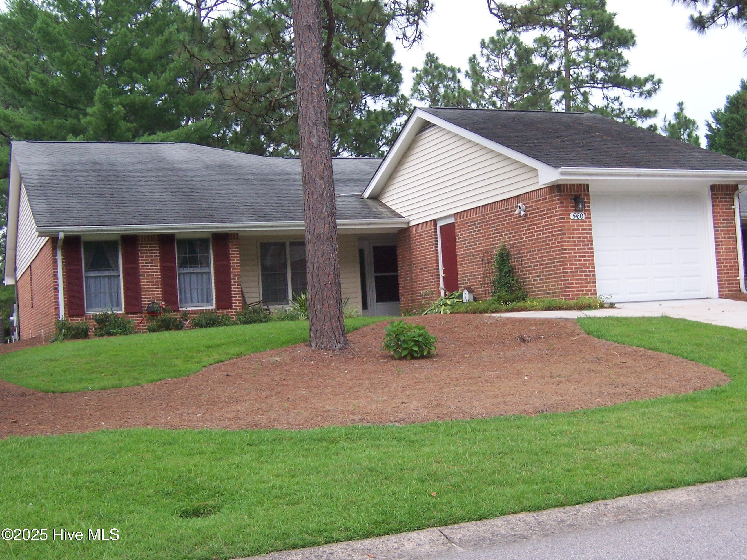 560 Pinehurst Trace Drive Property Photo 1