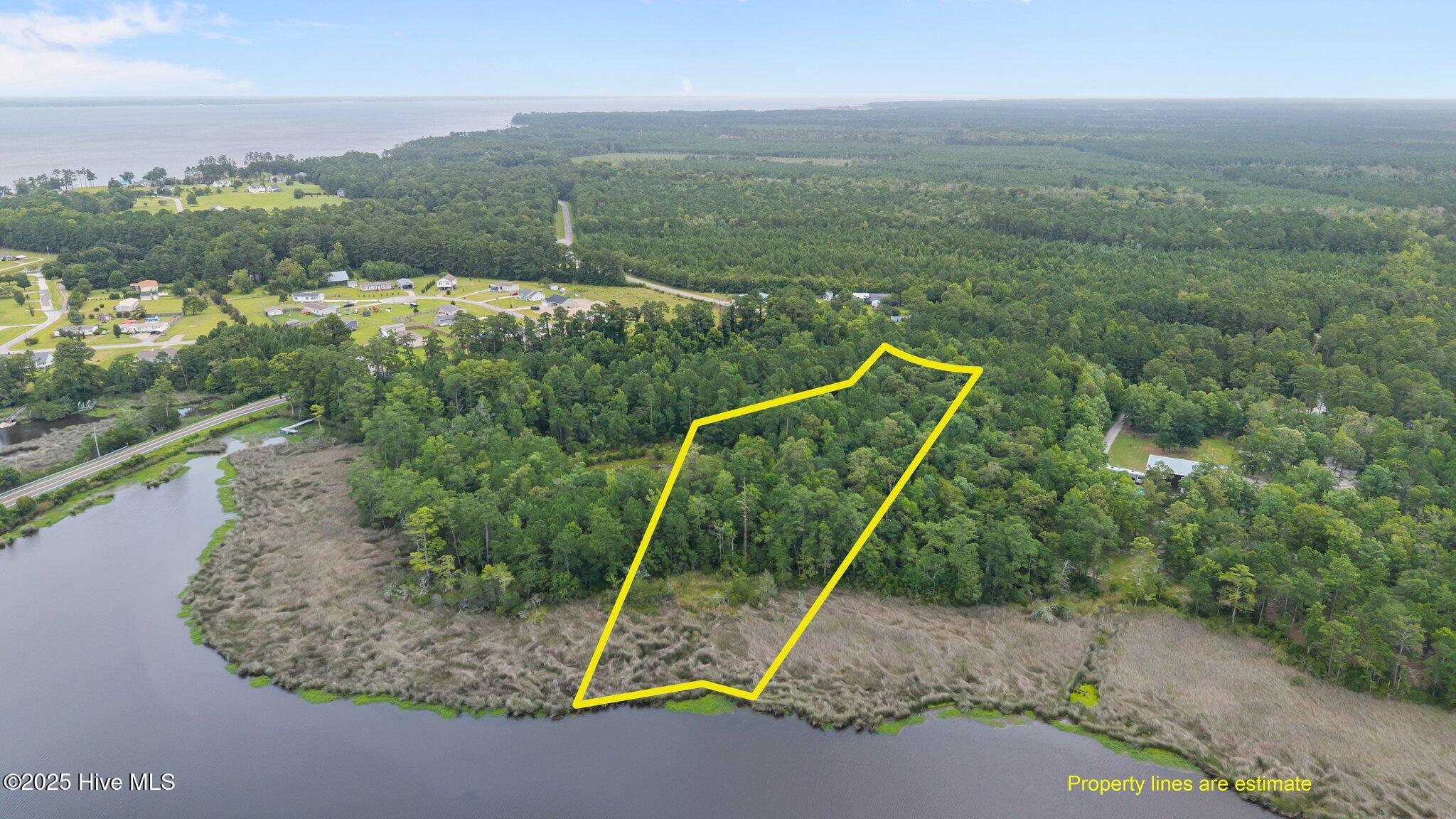 100 Baytree Lane Property Photo 2